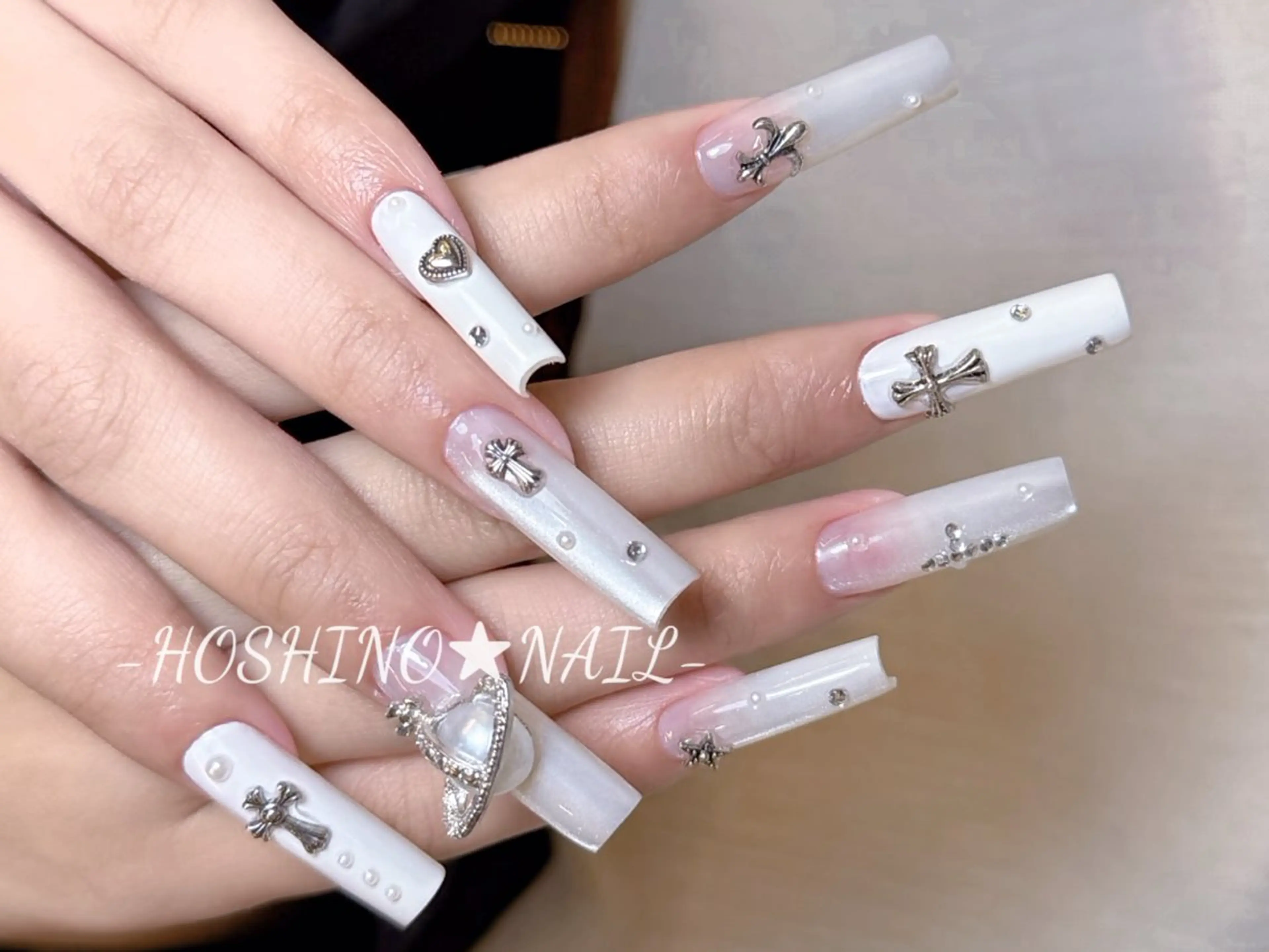 ネイル オーロラネイル チークネイル ドット フットネイル フレンチネイル ハンドネイル ★HOSHINO NAIL★新宿店のネイルデザイン