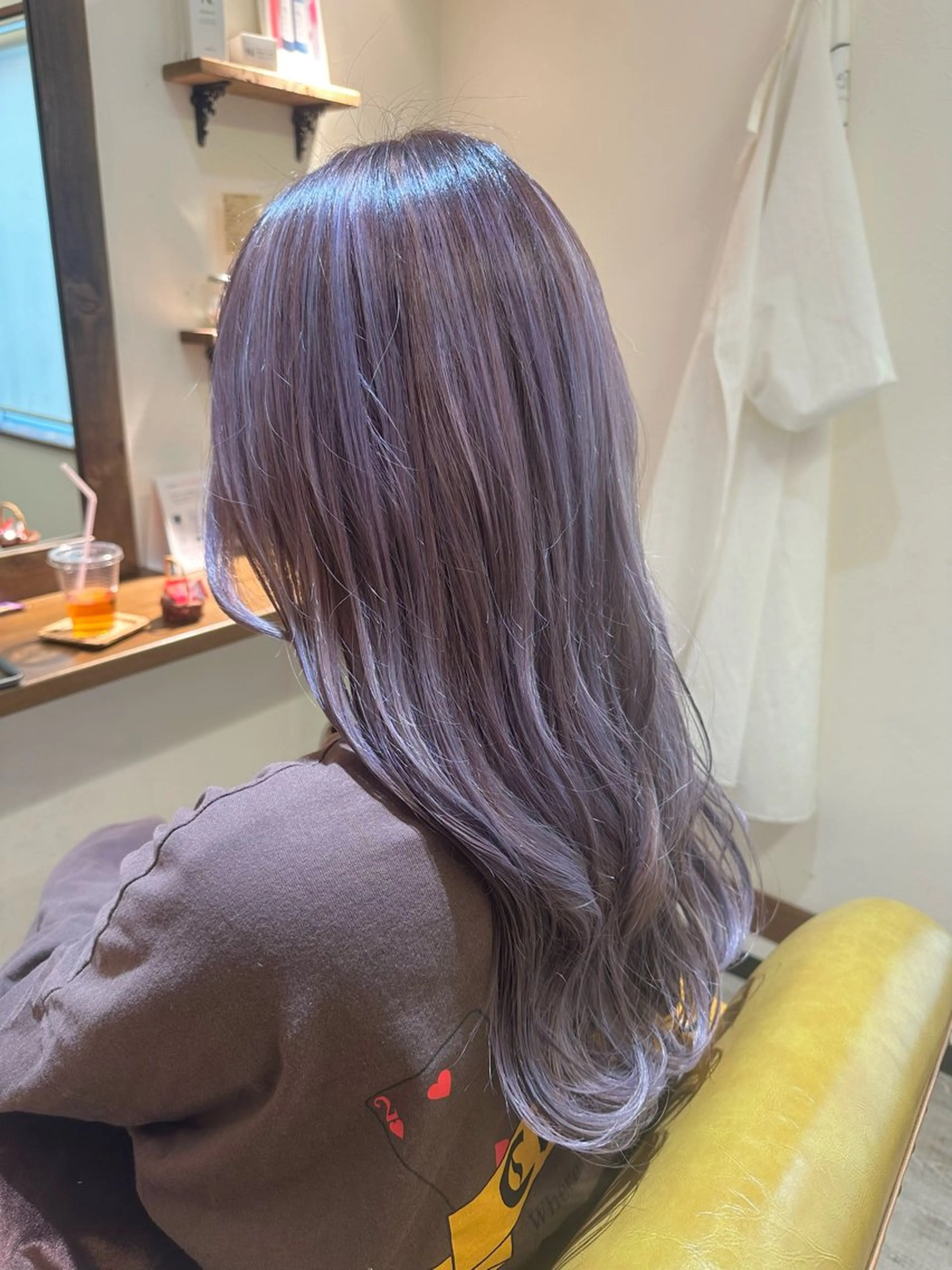 ロング パープルカラー ヘアカラー 佐藤  真依のその他イメージ