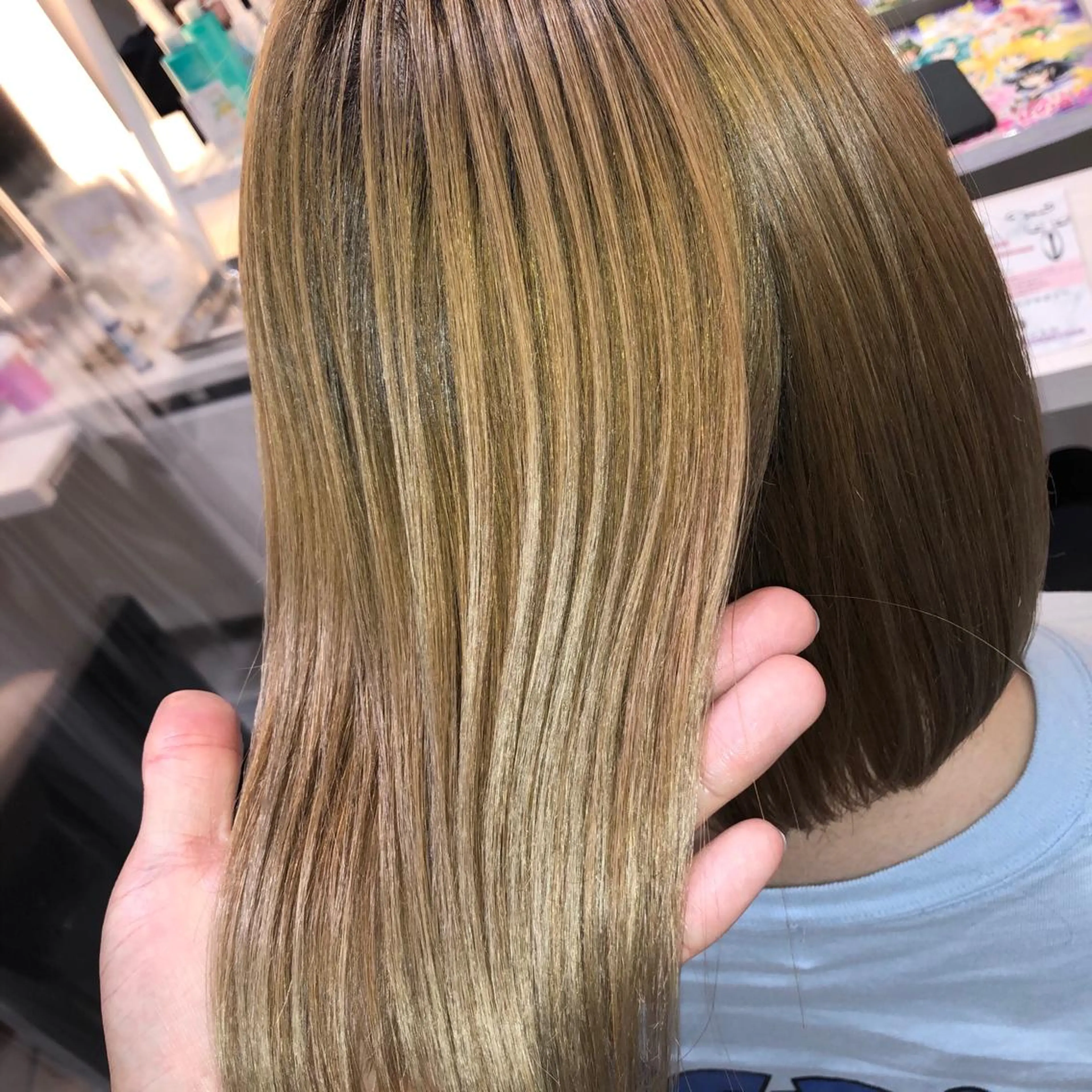 ショート パーマ くせ毛 縮毛矯正 安井　昴 💫ブリーチ縮毛矯正のヘアスタイル