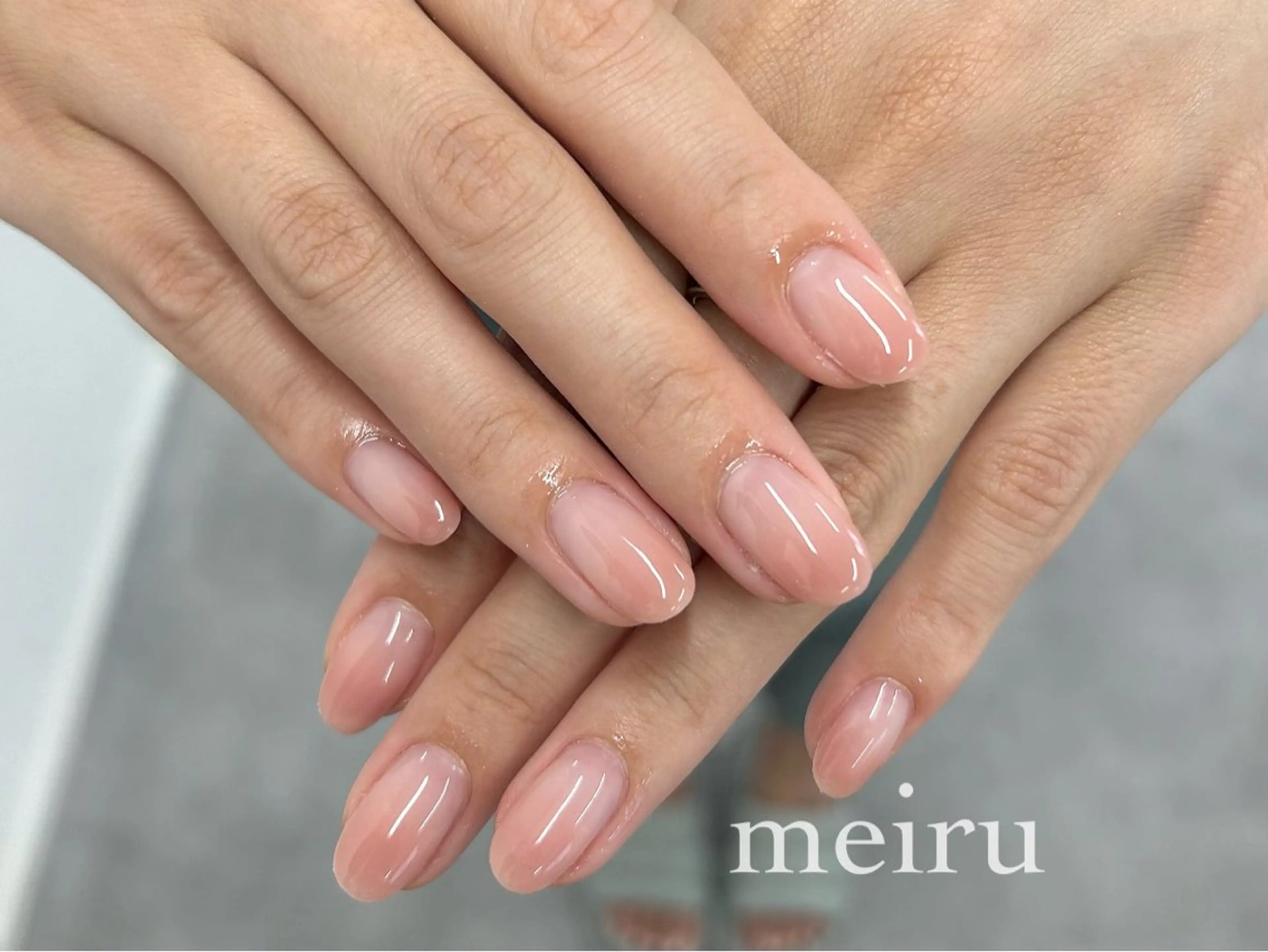 ネイル グラデーション 🤍meiru 🤍ネイリストのネイルデザイン