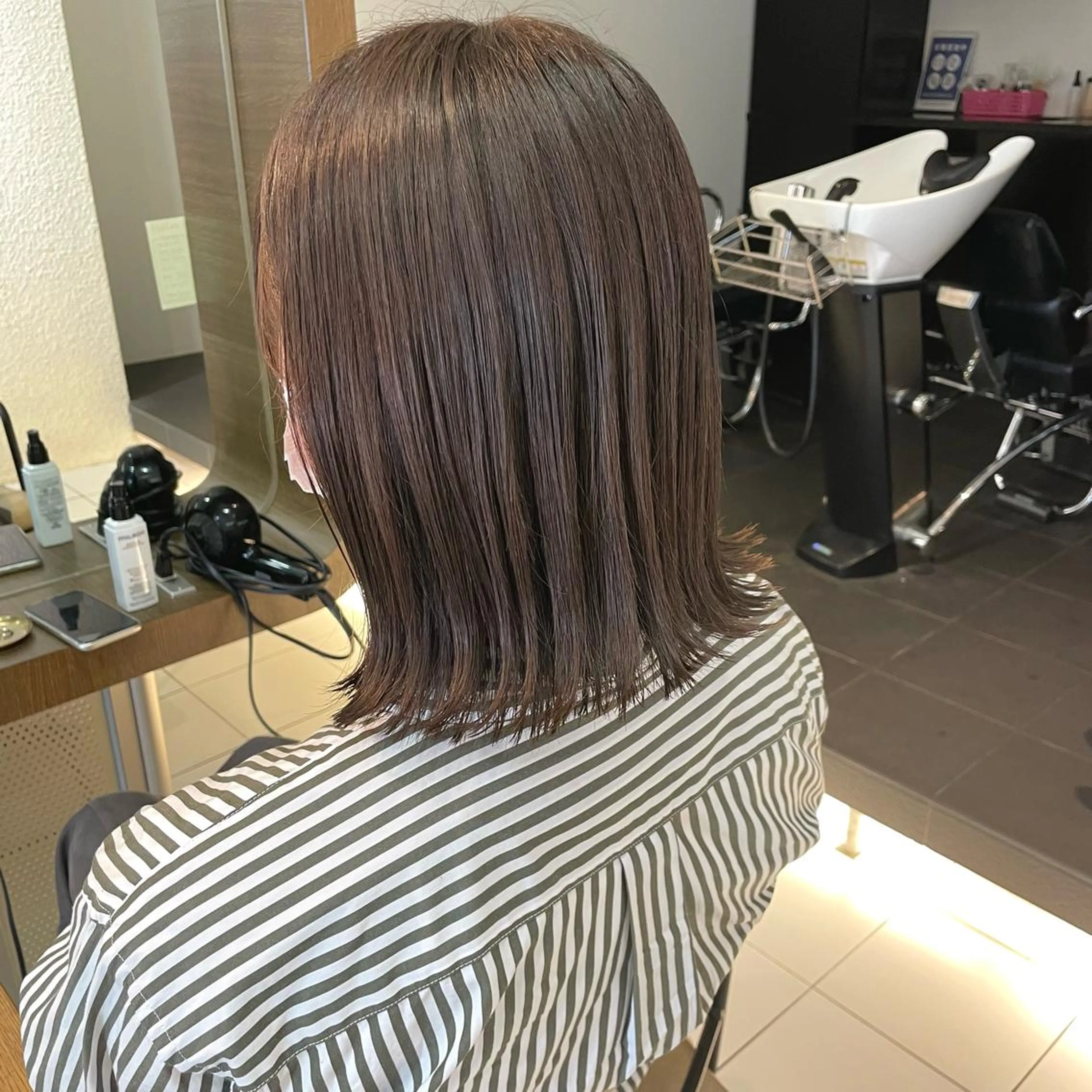 ミディアム カラー アッシュ アッシュグレー ブリーチ ブリーチなしカラー 透明感カラー/ 寺田千雅子のヘアスタイル