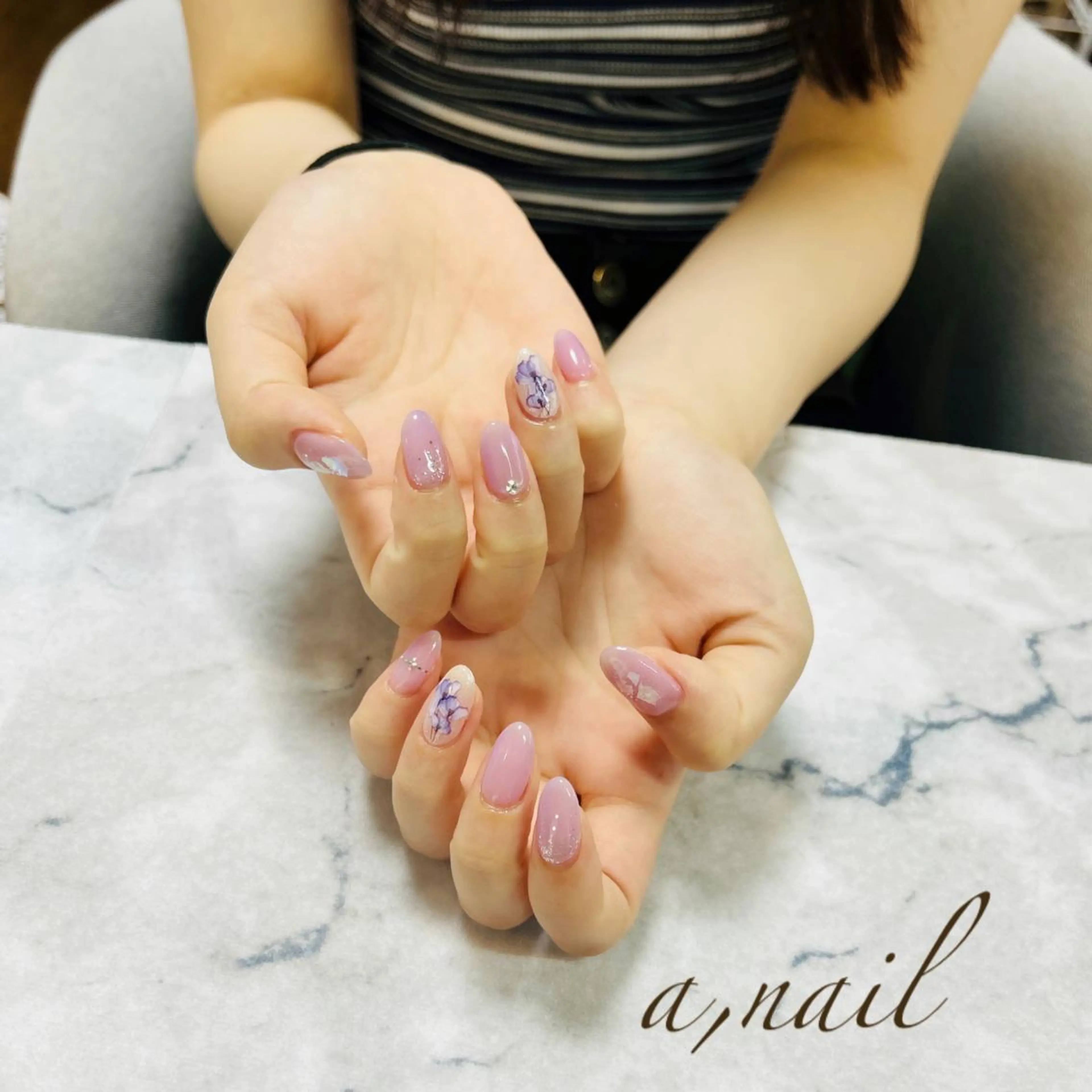 ネイル フラワーネイル フットネイル ジェルネイル グラデーション オフィスネイル ハンドネイル ネイルサロン エーネイルのネイルデザイン