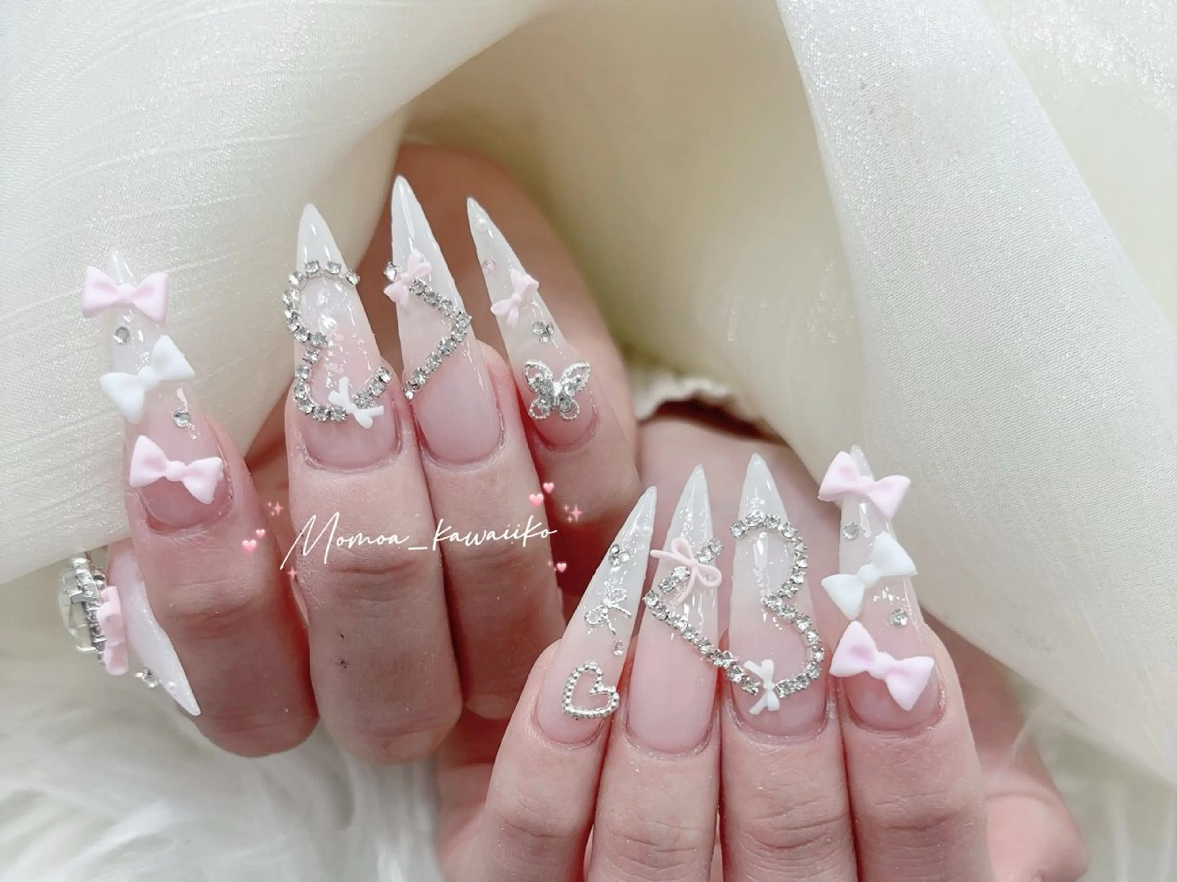 ネイル 成人式 マグネットネイル 大理石ネイル(マーブル) リボン 夏ネイル ハンドネイル MoMoA Nail ネイル長さ出し専門店のネイルデザイン