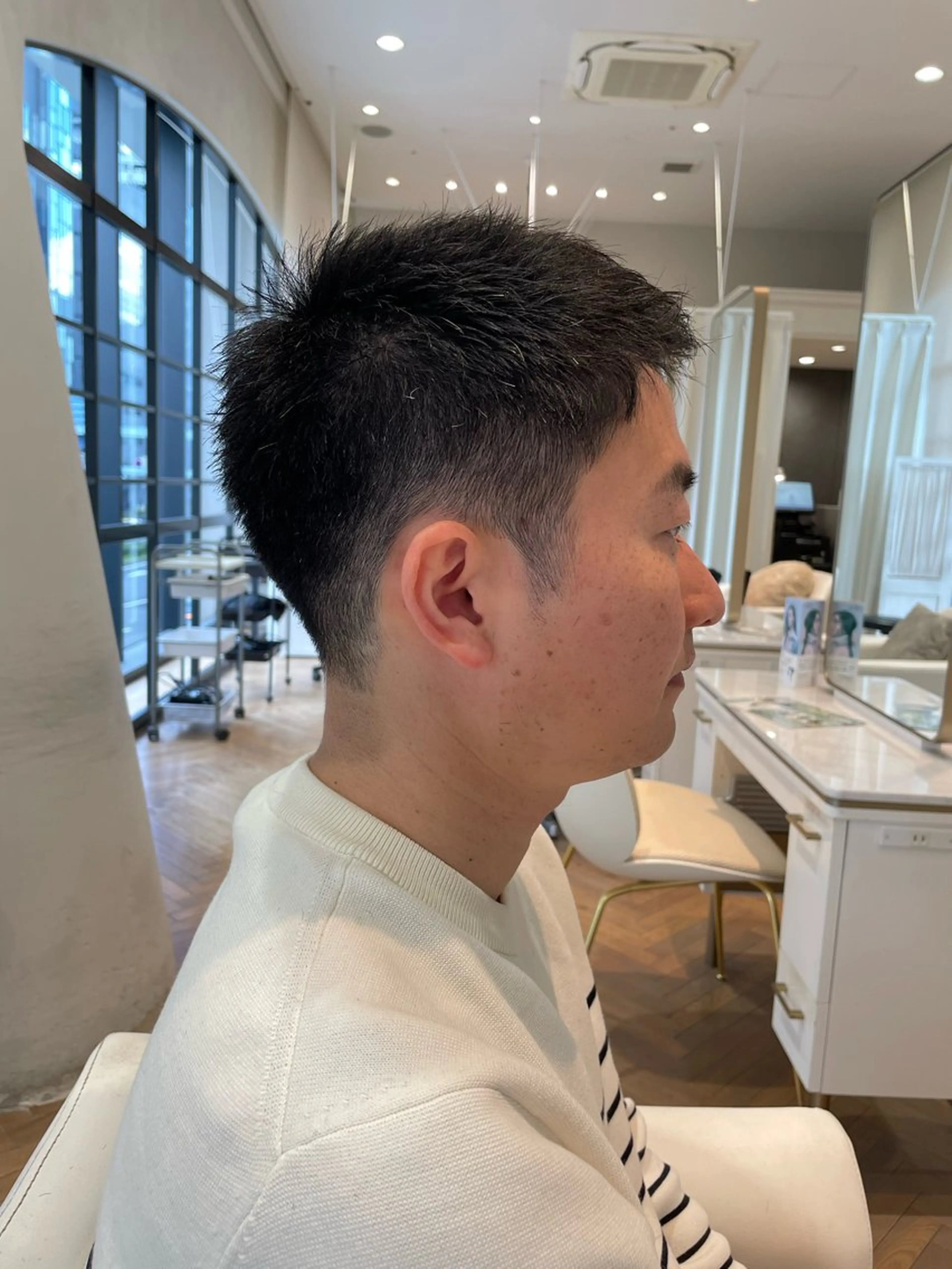 メンズ ELLE salon サエのヘアスタイル