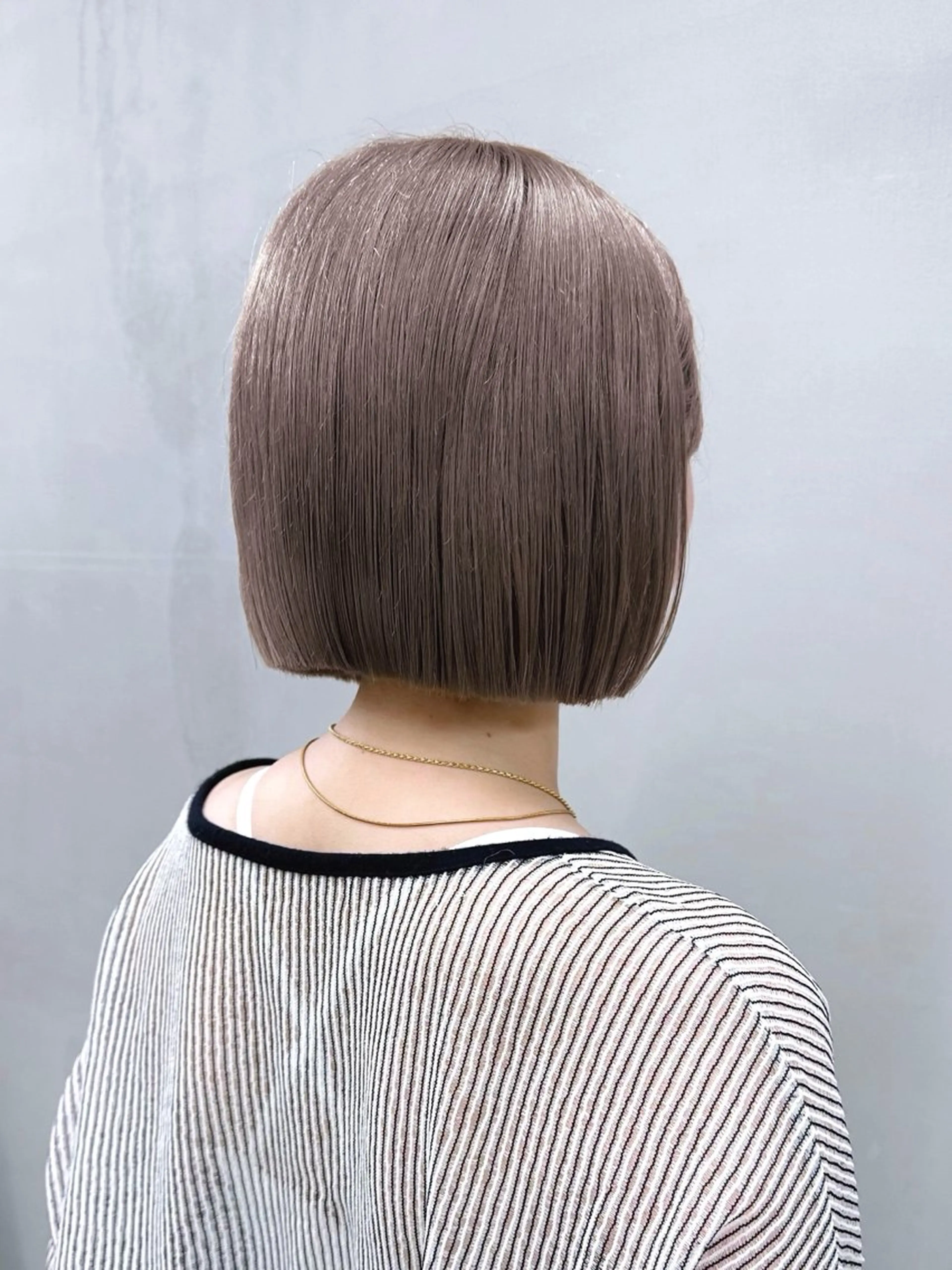 ショート カラー ヘアカラー トリートメント グレージュ/レイヤー /ボブ/moyu🎀のヘアスタイル