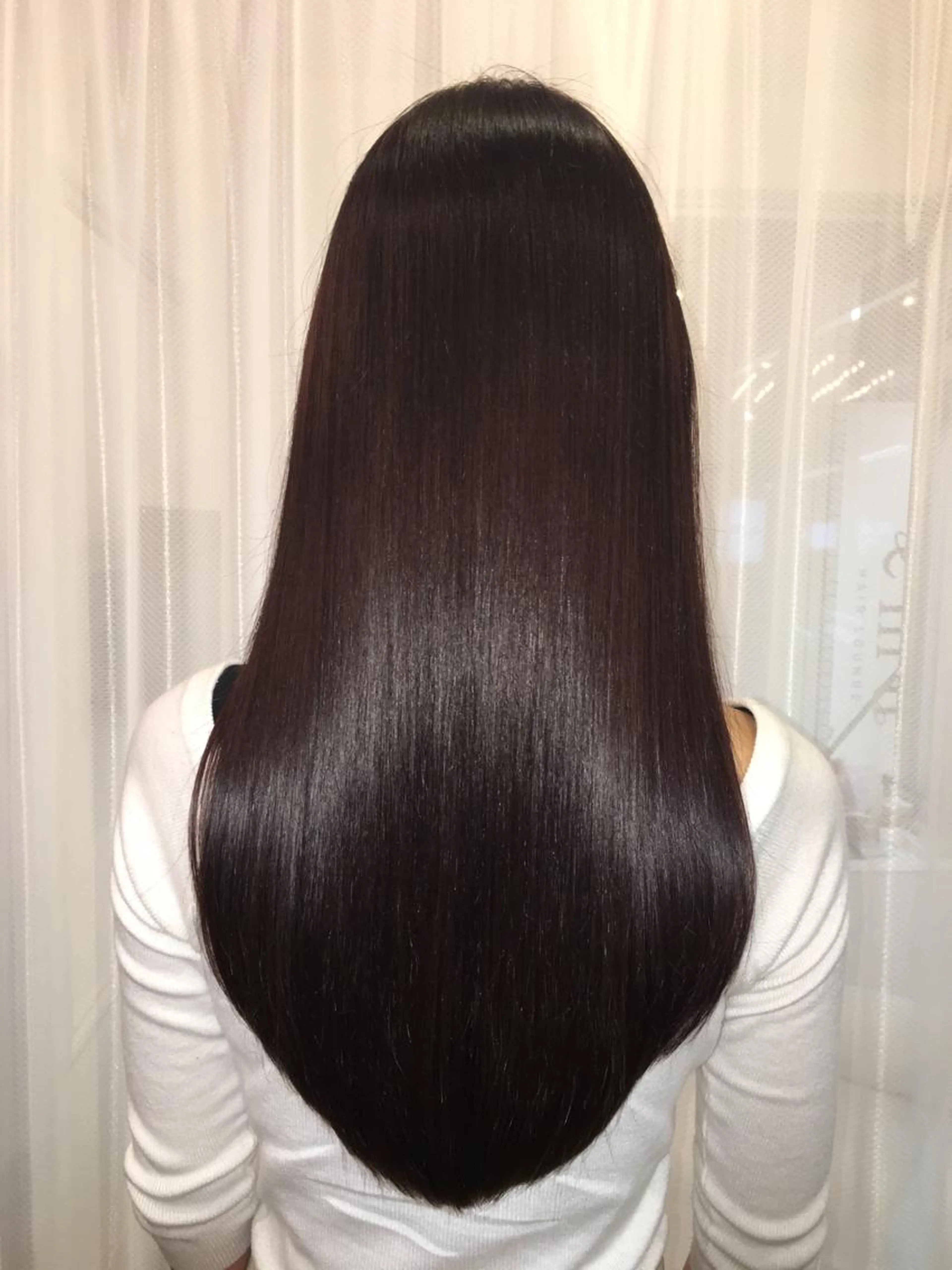 【平日11時​〜​16時限定 】 “なりたい”が叶うカット＋ツヤツヤ縮毛矯正✨の写真