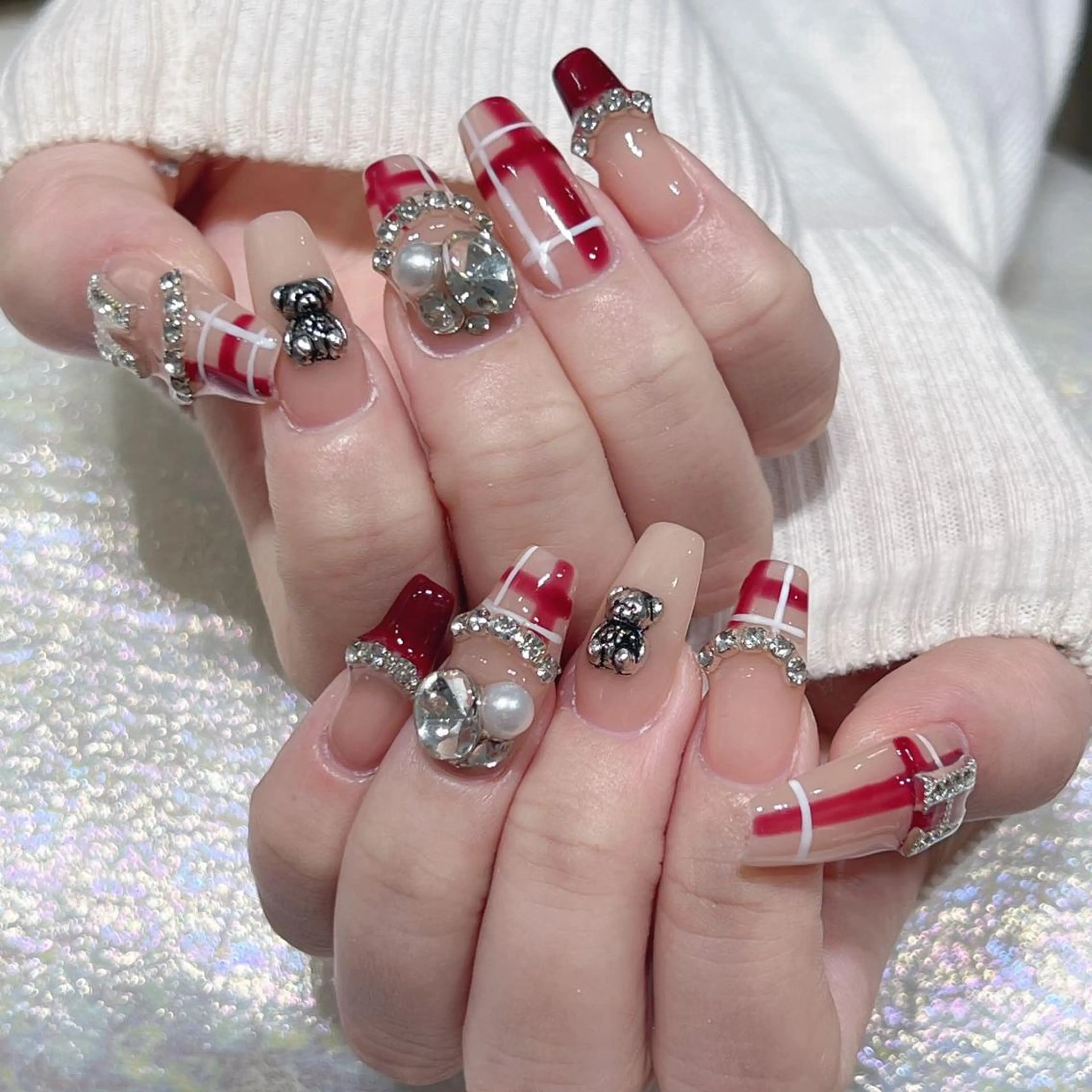 ネイル ハンドネイル Queens ciciのネイルデザイン