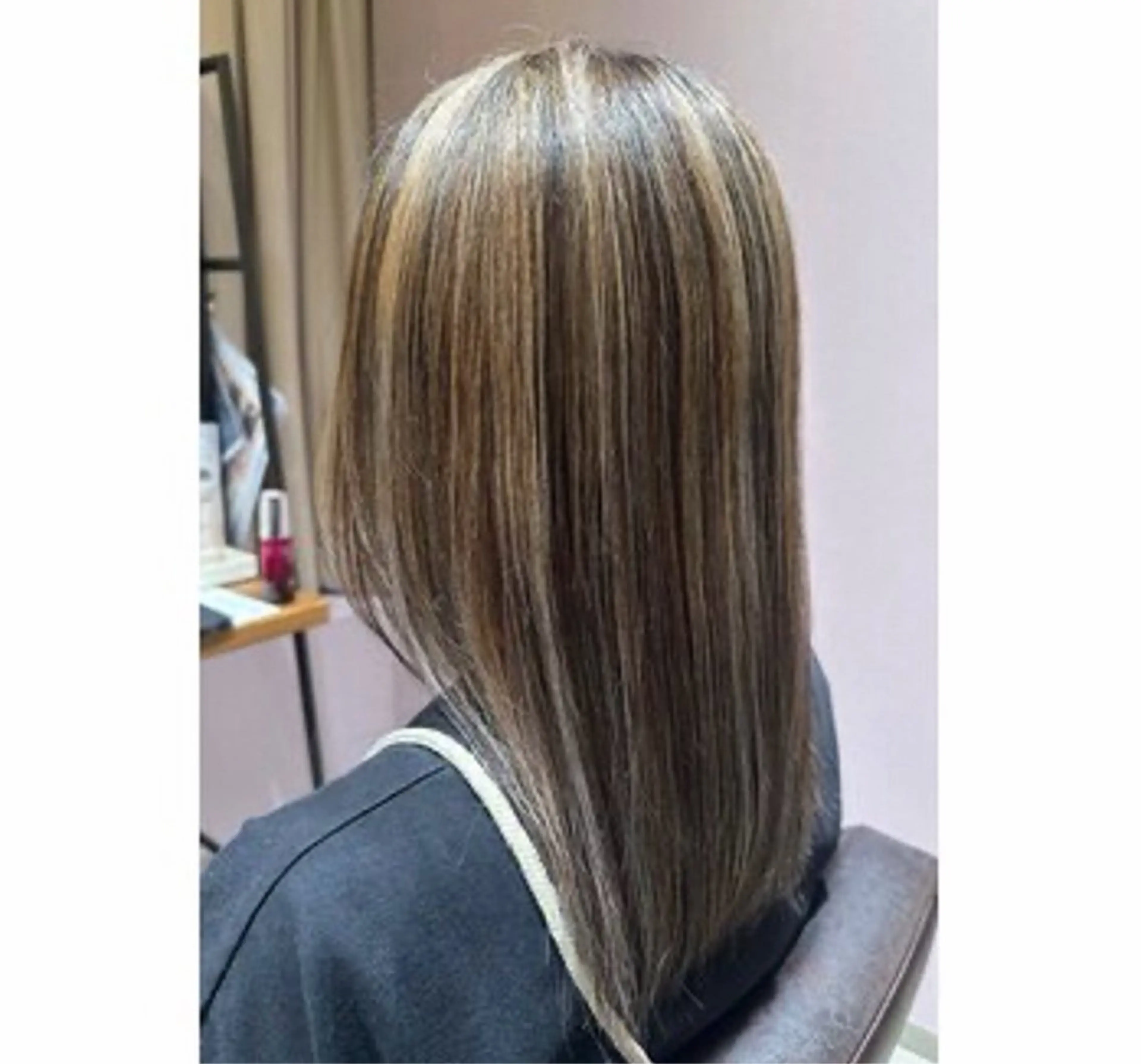 カラー 梶 瑞希のヘアスタイル