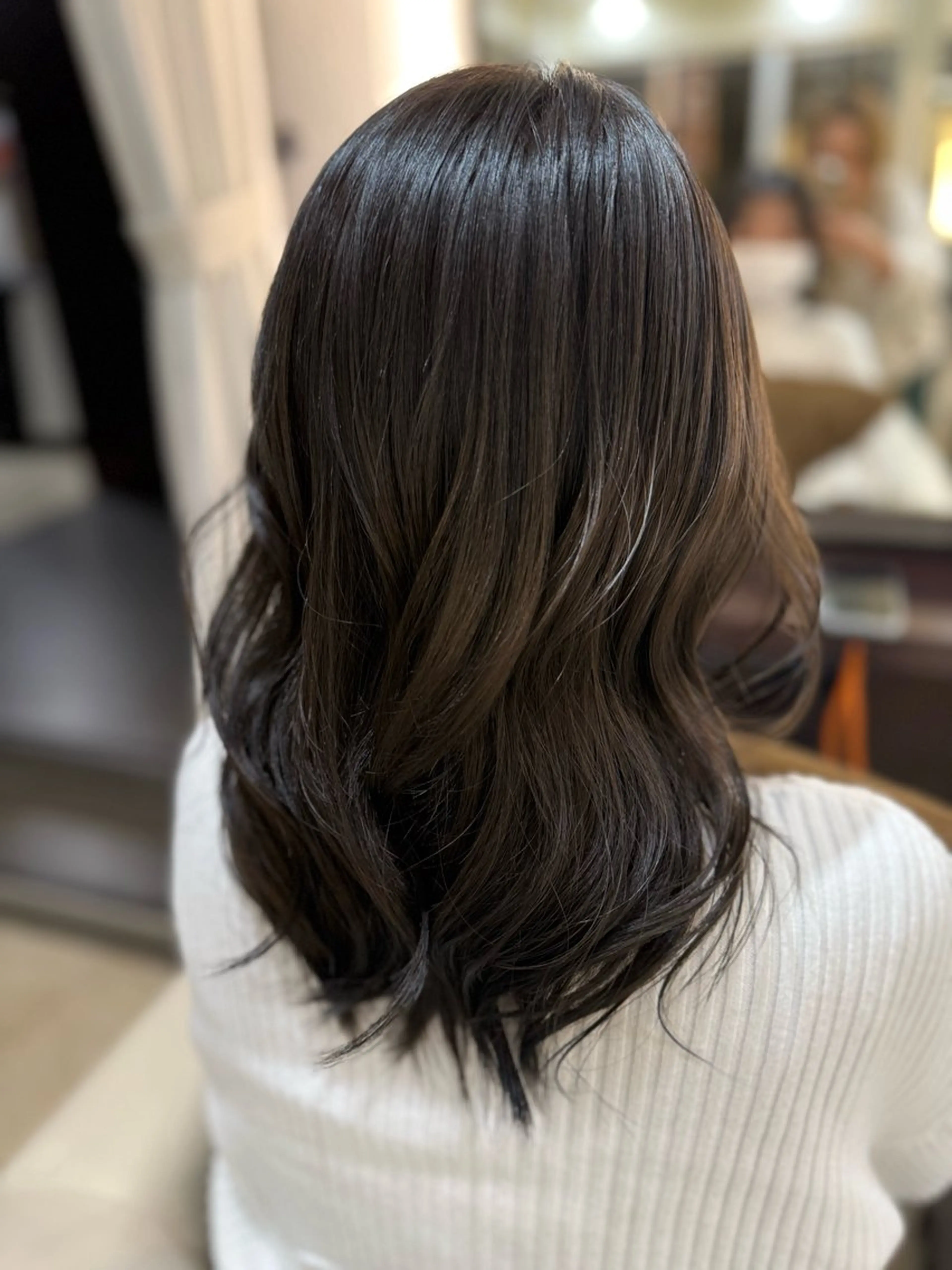 セミロング カラー ベージュカラー オリーブベージュ ヘアカラー トリートメント 石垣廣乃 /Hironoのヘアスタイル