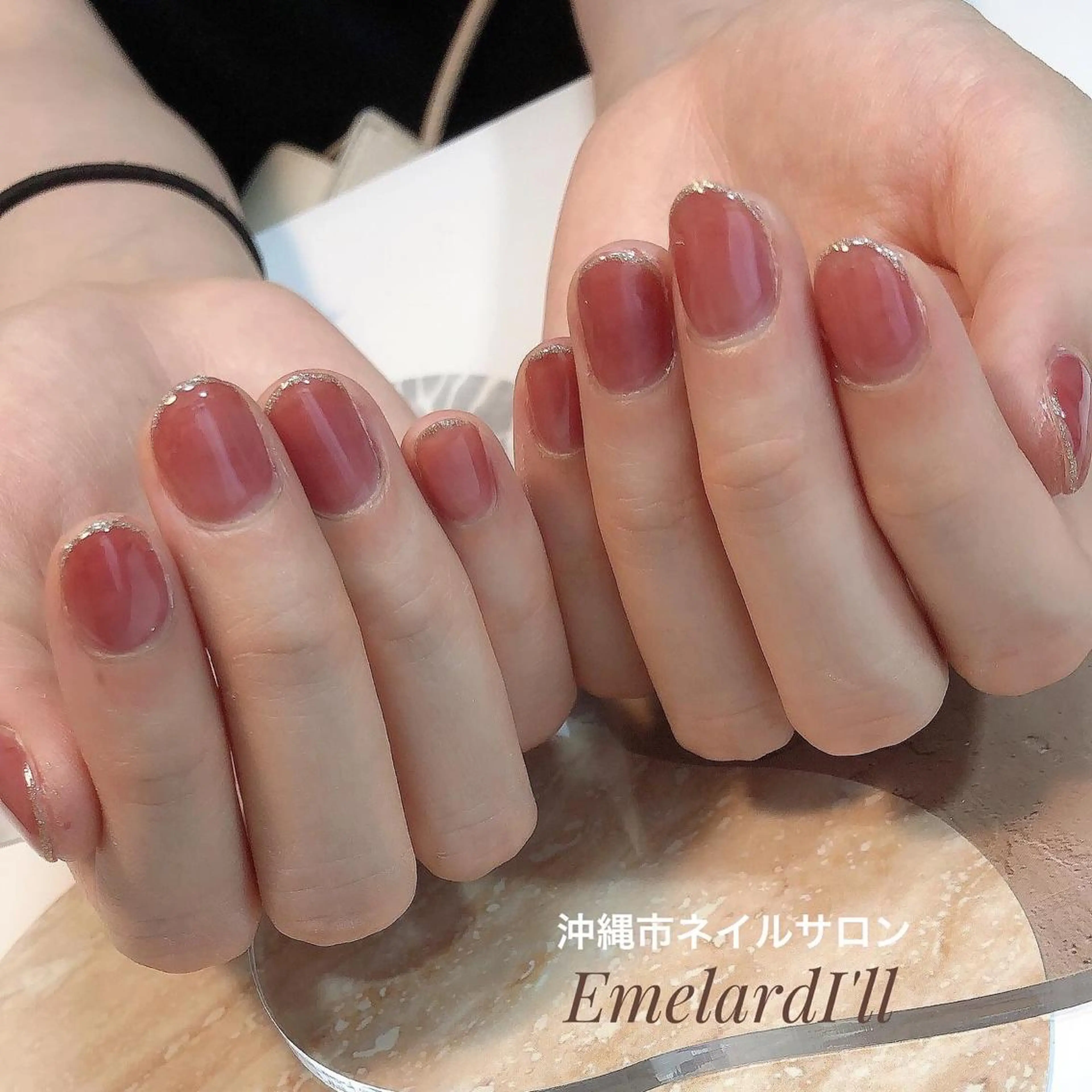 ネイル 沖縄市ネイルサロン エメラルドアイルのネイルデザイン