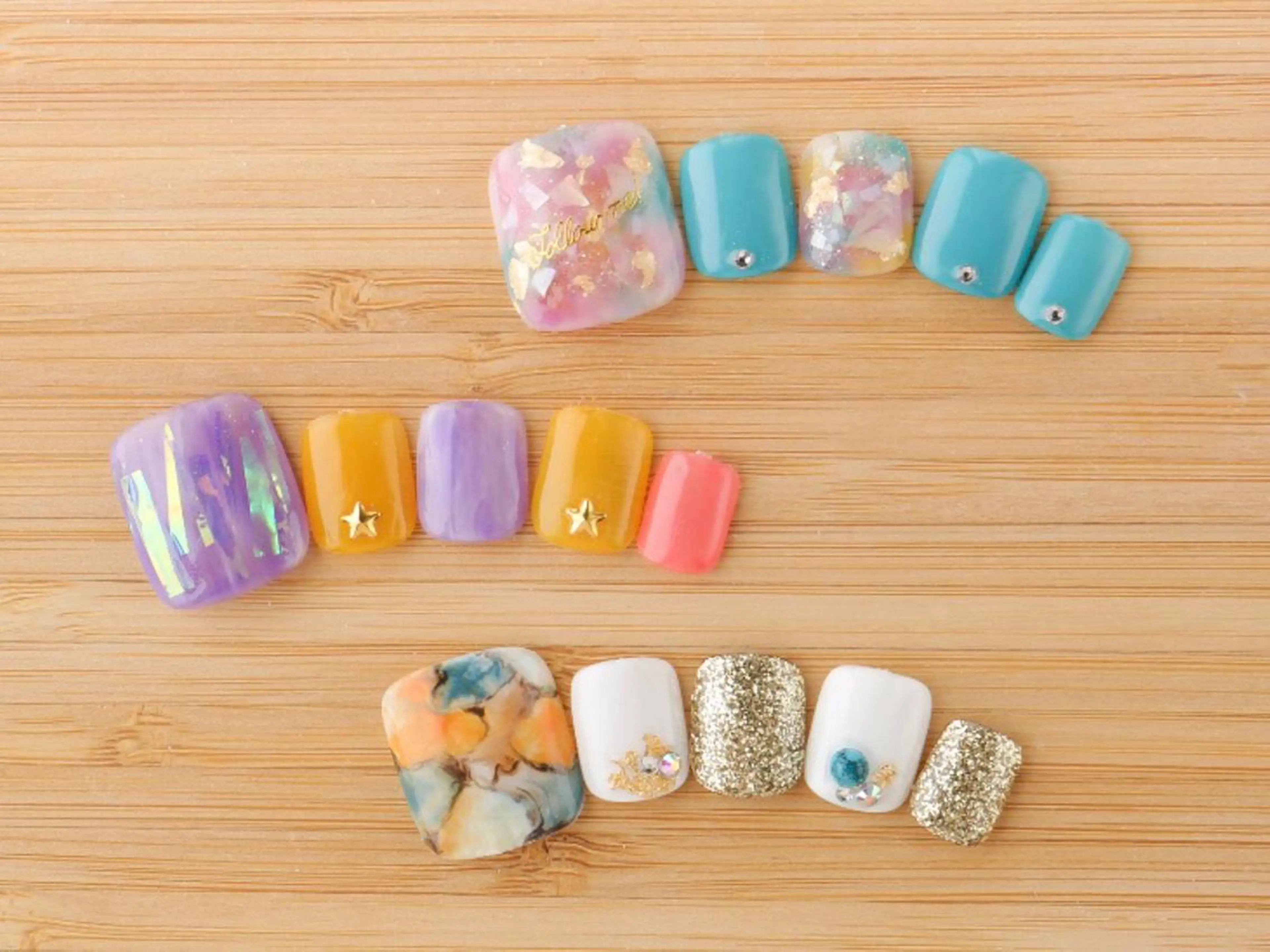 ネイル フットネイル ëmma nail_ by chulaのネイルデザイン