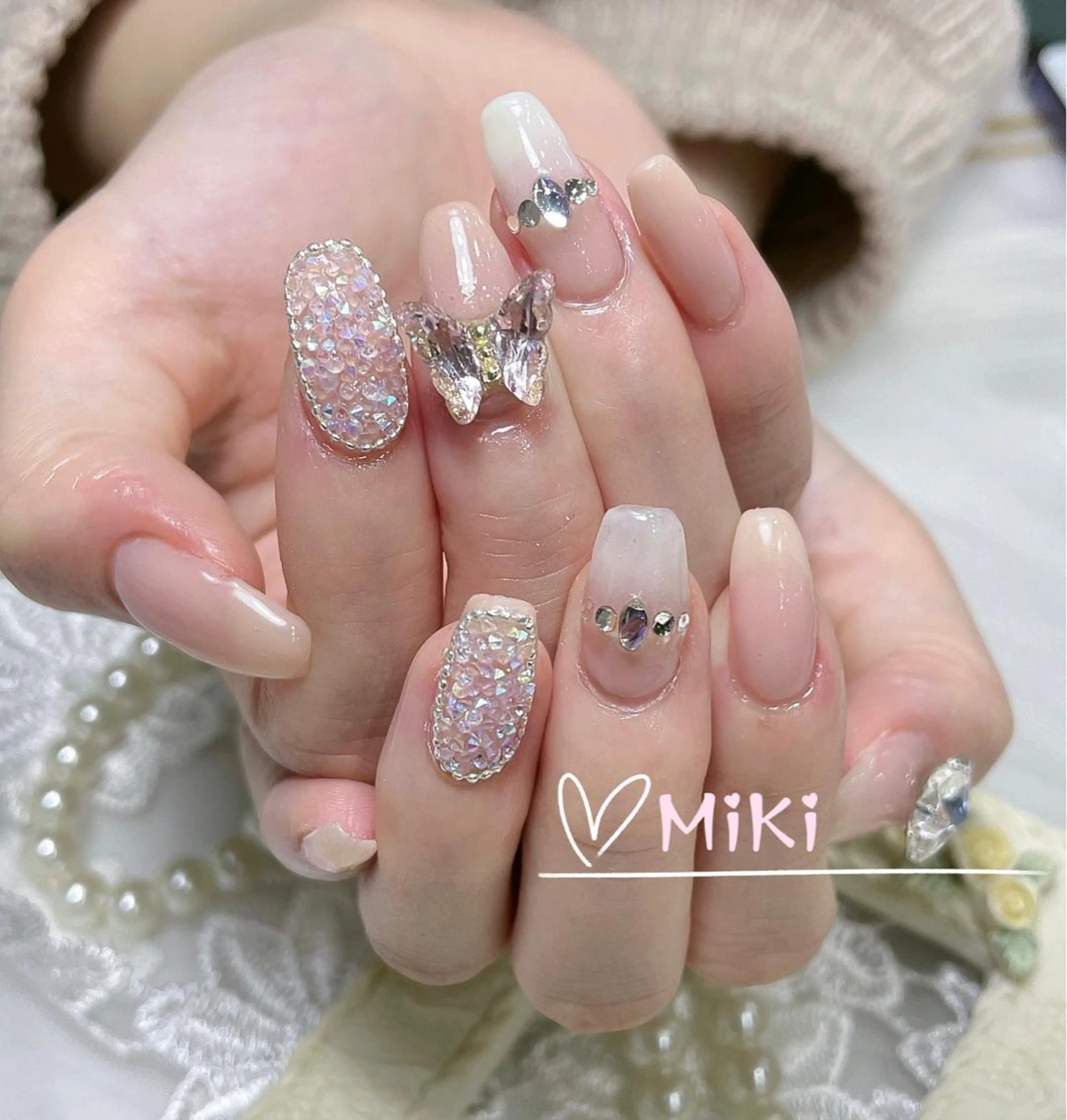 ネイル 🦋 MiKi 🦋 ネイルサロンのネイルデザイン