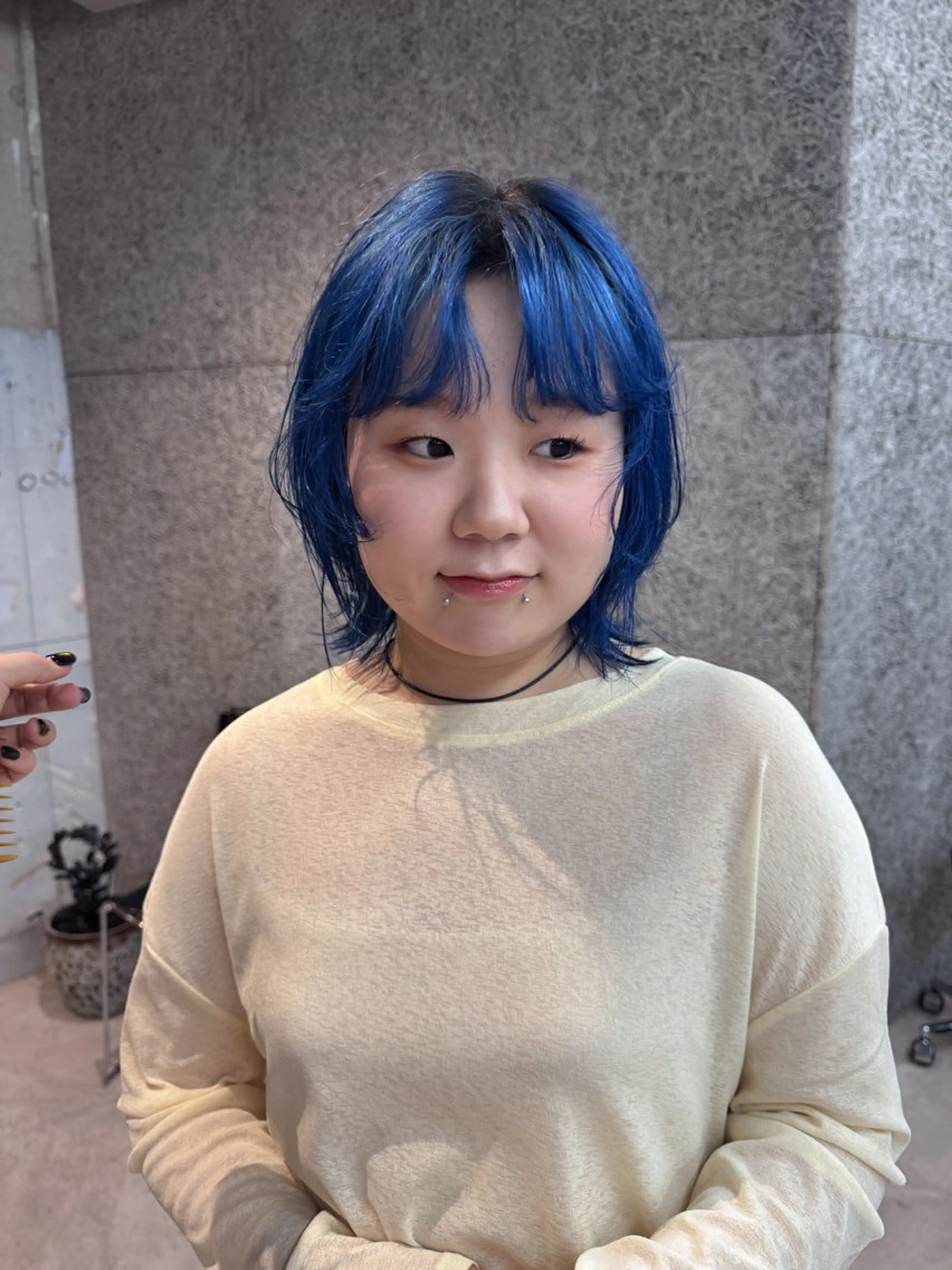 ミディアム カラー パーマ ヘアアレンジ メンズ ブルーカラー casey mayuのヘアスタイル