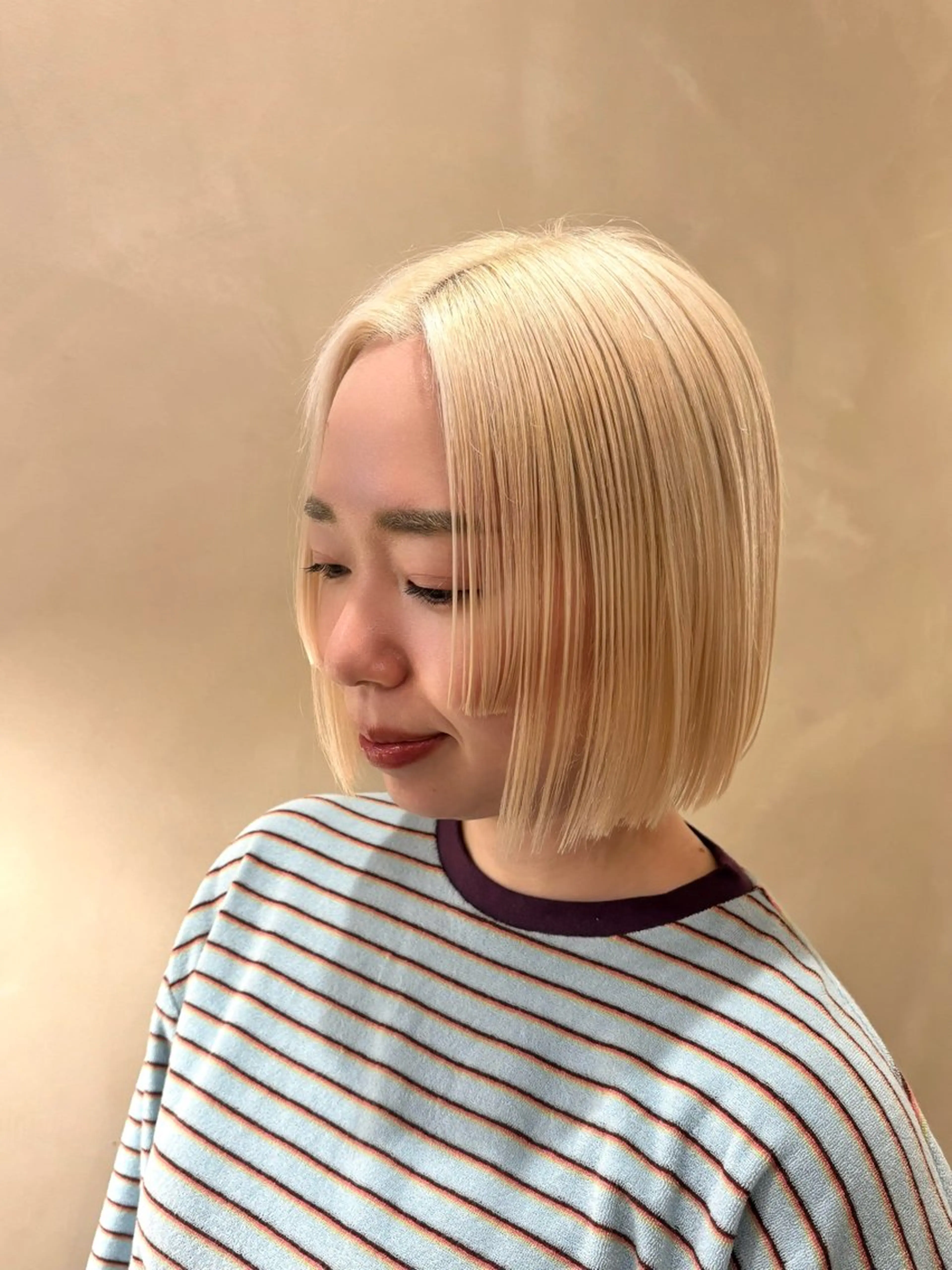 ミディアム ボブ カット シンバヒナノ/パーマ レイヤー/髪質改善のヘアスタイル