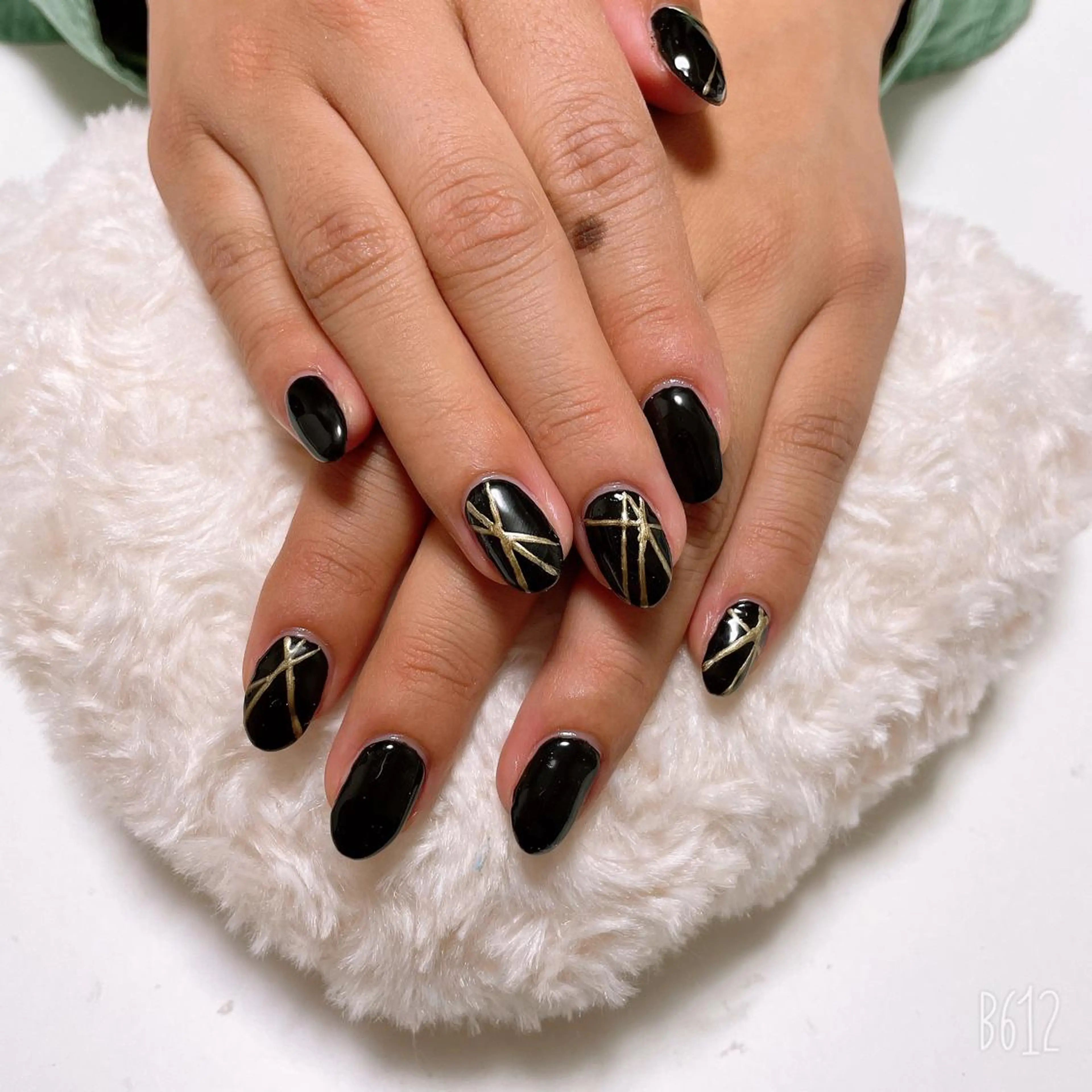 ネイル The Best Beauty受付担当のヘアスタイル