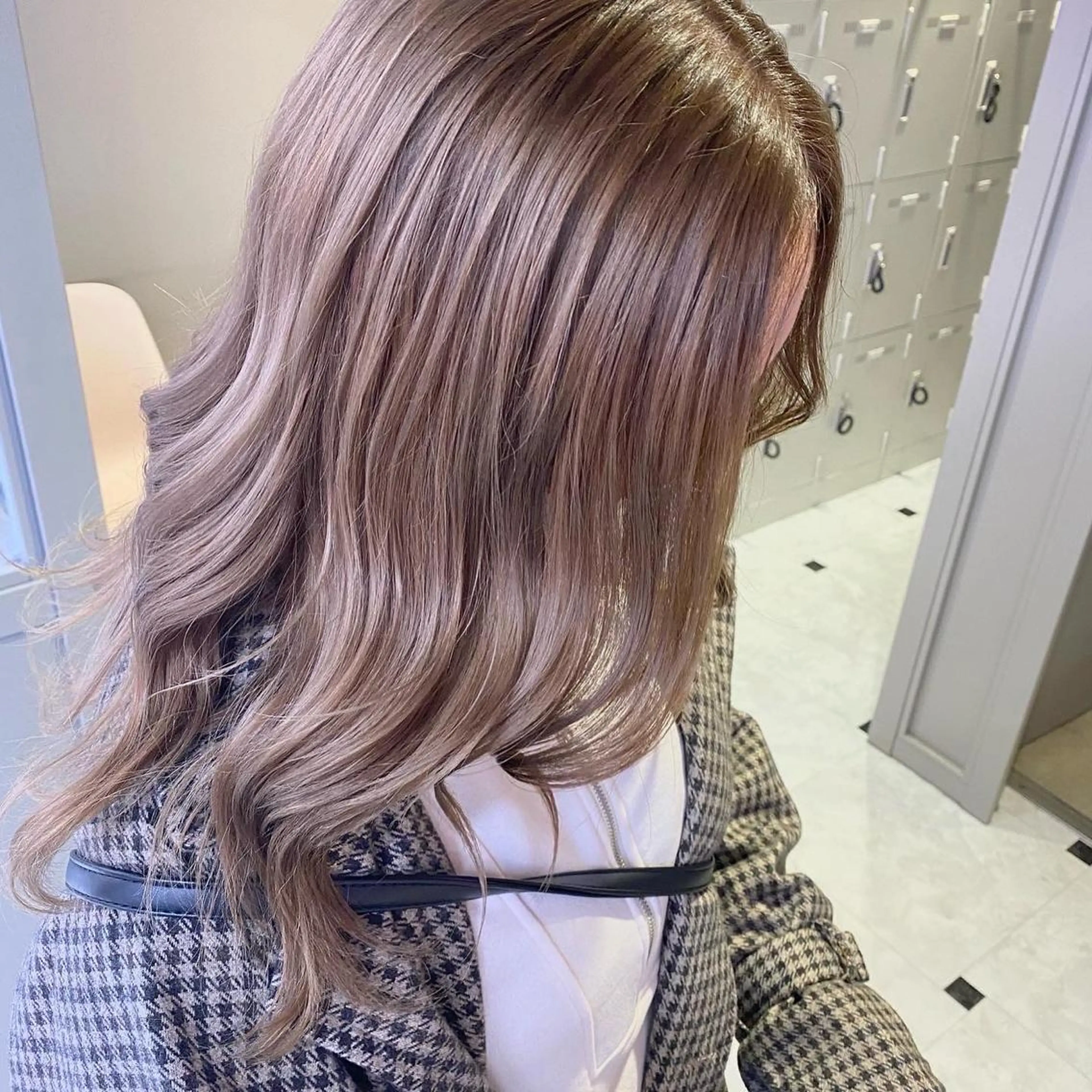 セミロング カラー ヘアアレンジ ダブルカラー 韓国ヘアKYONのヘアスタイル