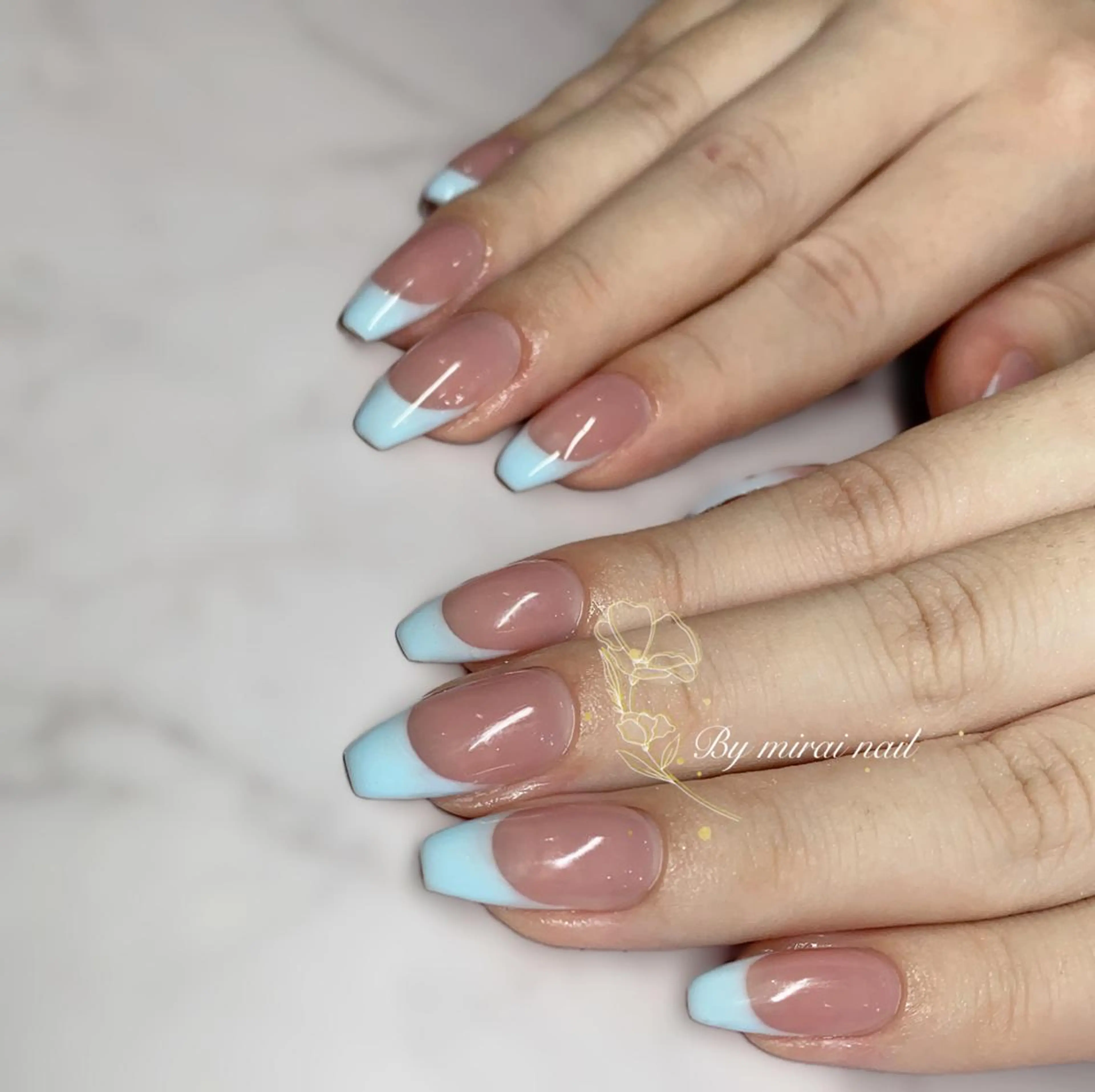 ネイル ハンドネイル ネイルサロン 9Carats神田のネイルデザイン