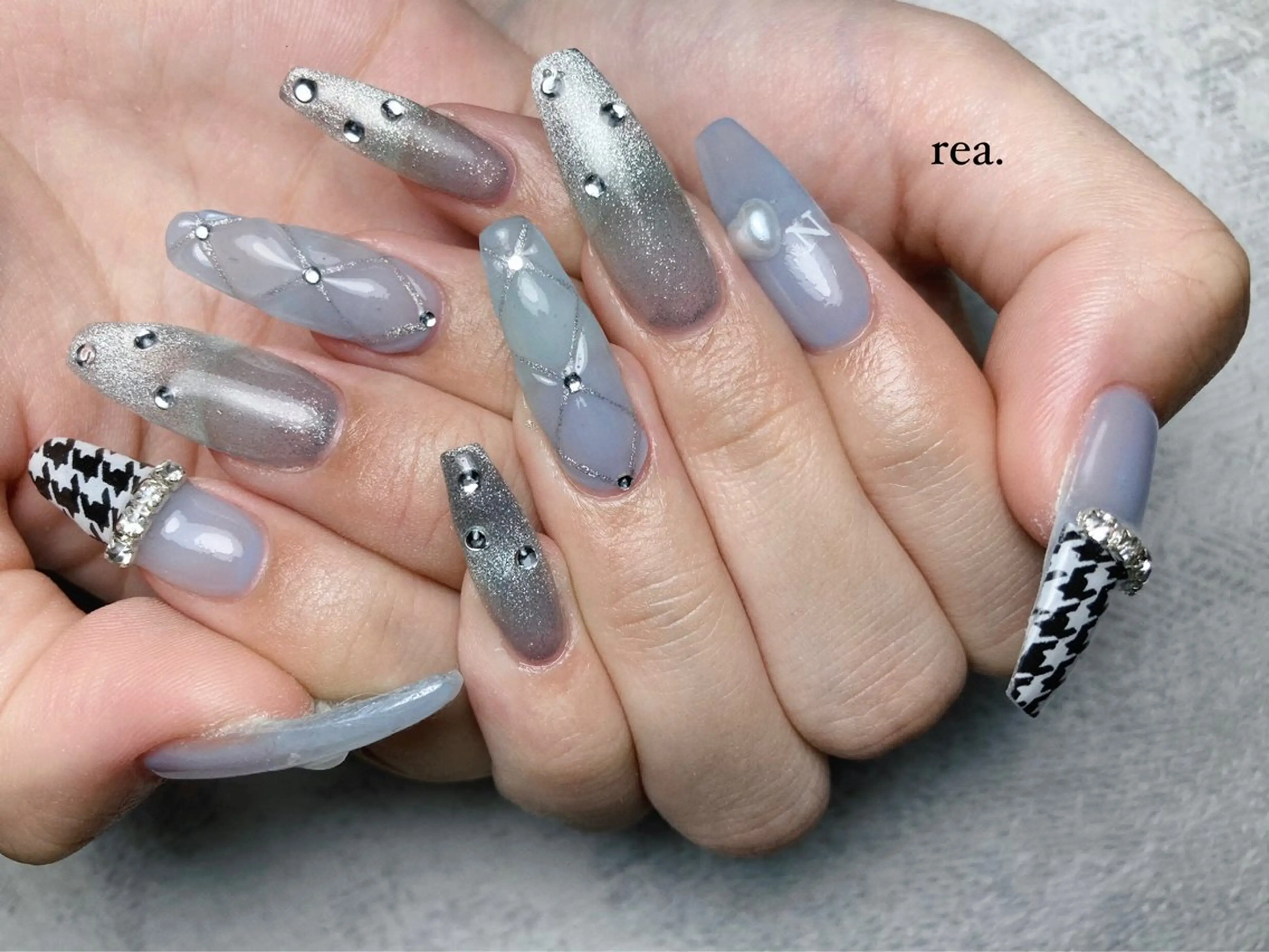 ネイル ハンドネイル フットネイル rea .のネイルデザイン
