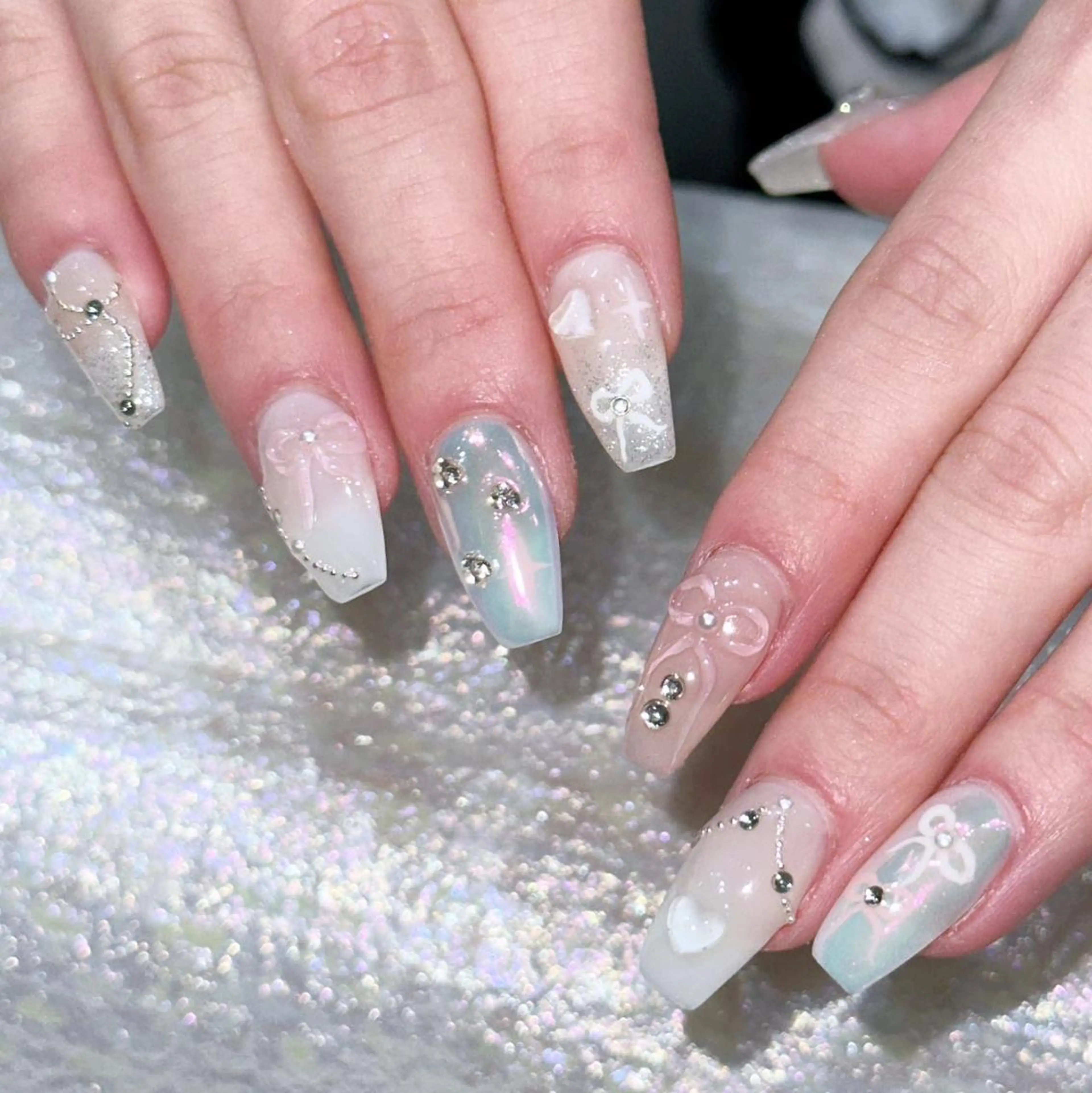 ネイル ハンドネイル Queens PUPUのネイルデザイン