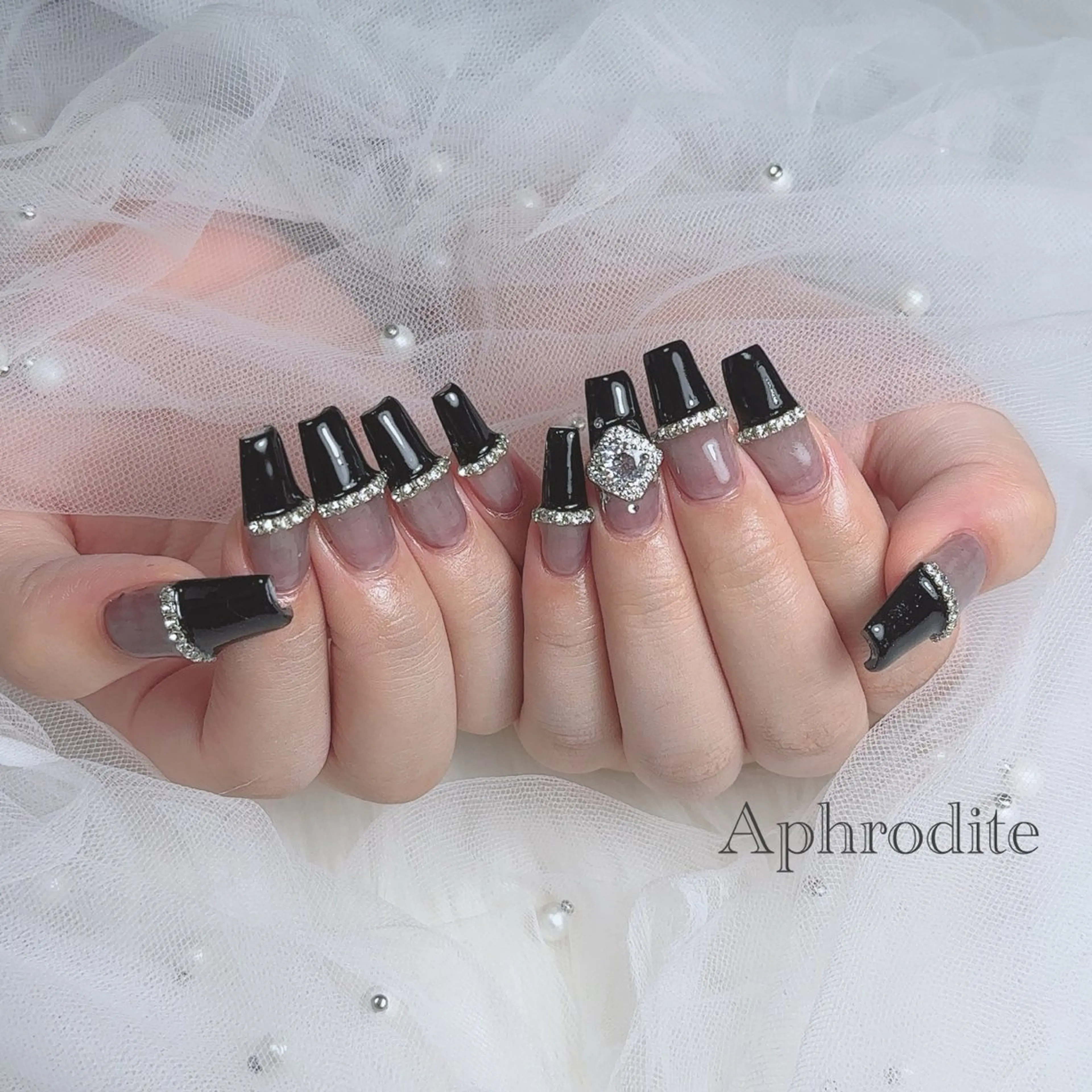 ネイル Aphrodite パラジェル認定サロンのネイルデザイン