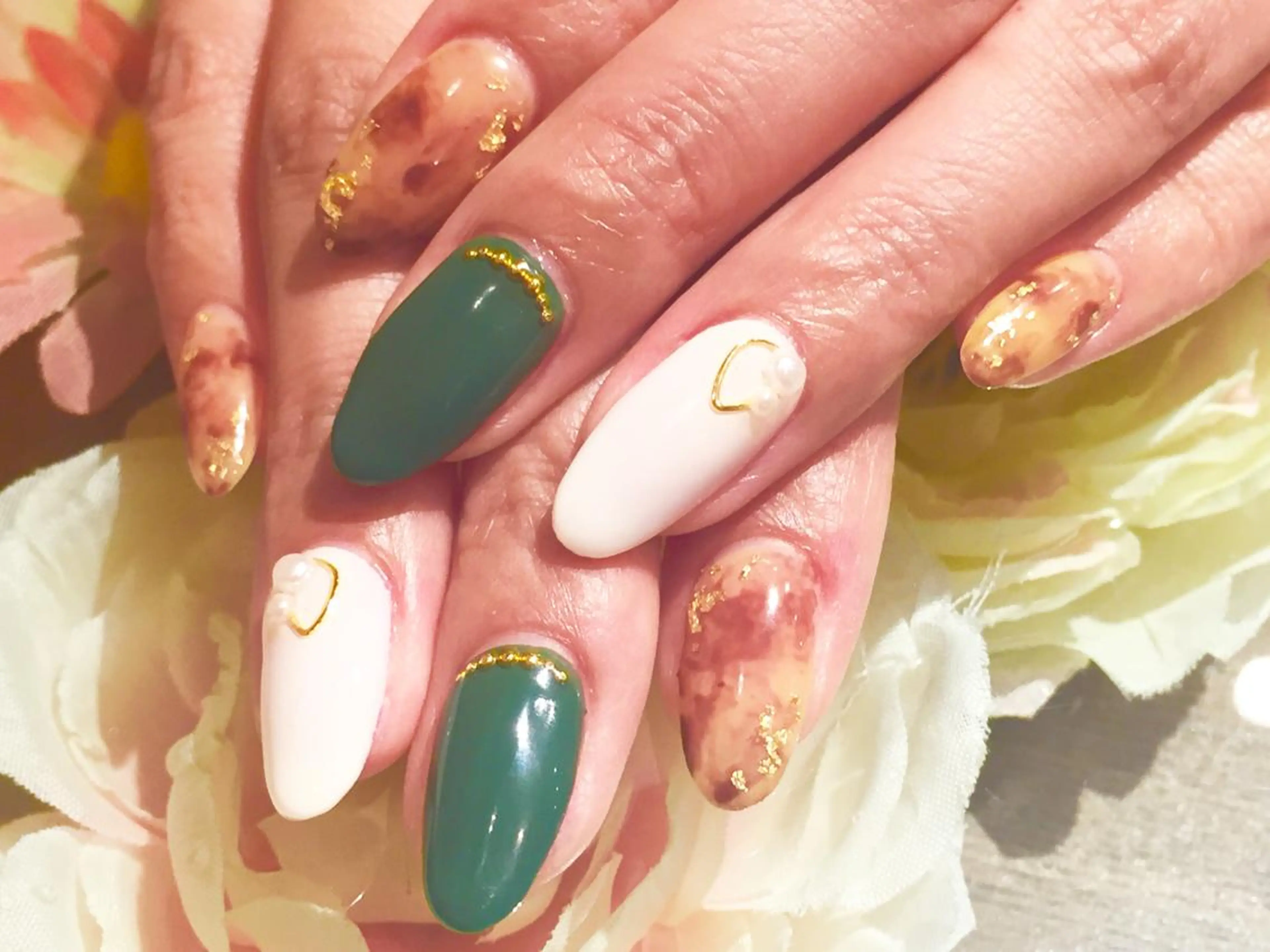 ネイル Nest 三田のマツエク・マツパデザイン