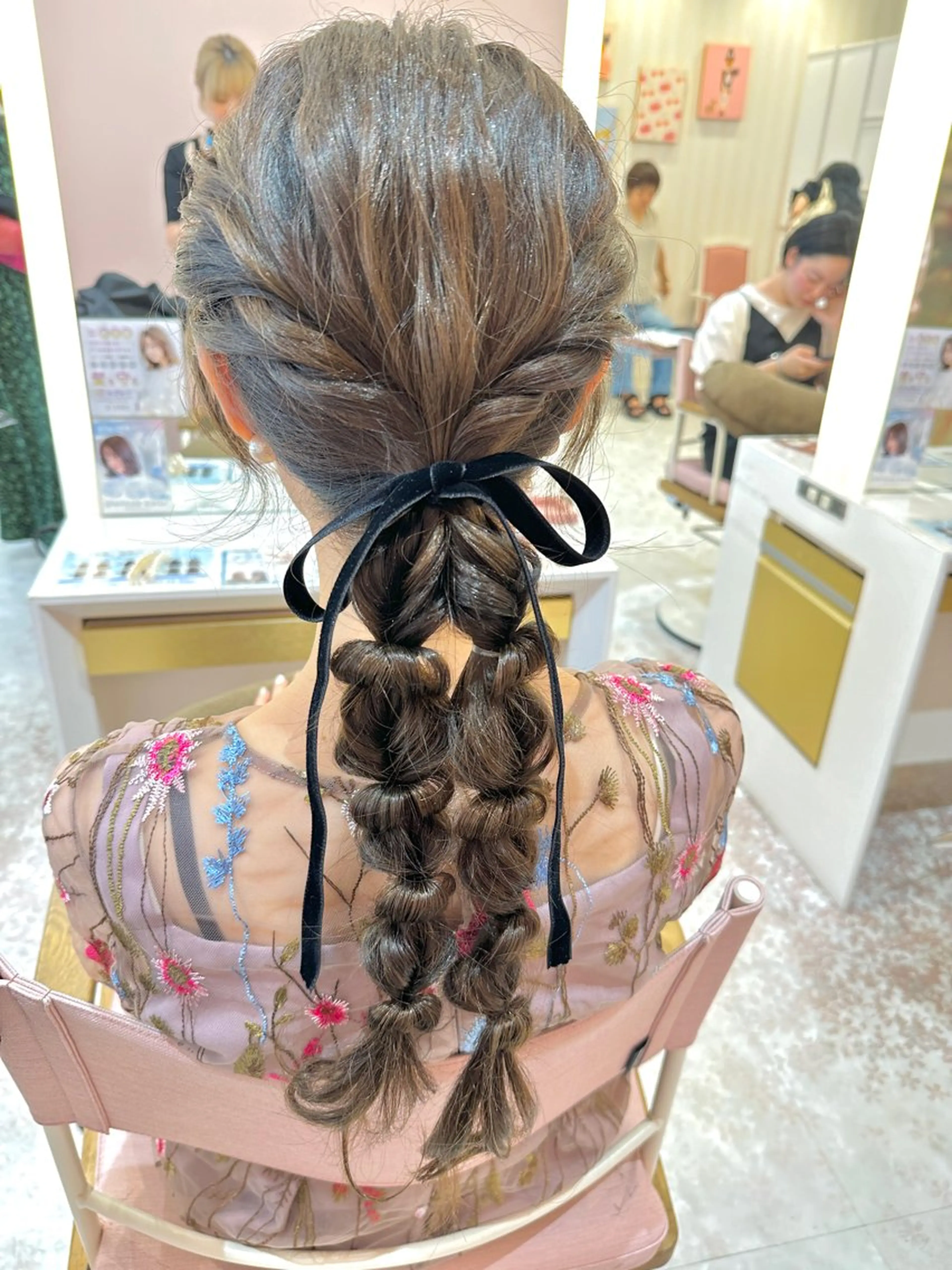 ヘアアレンジ ヘアセット レイヤーカット/ ハイトーンchimiのヘアスタイル