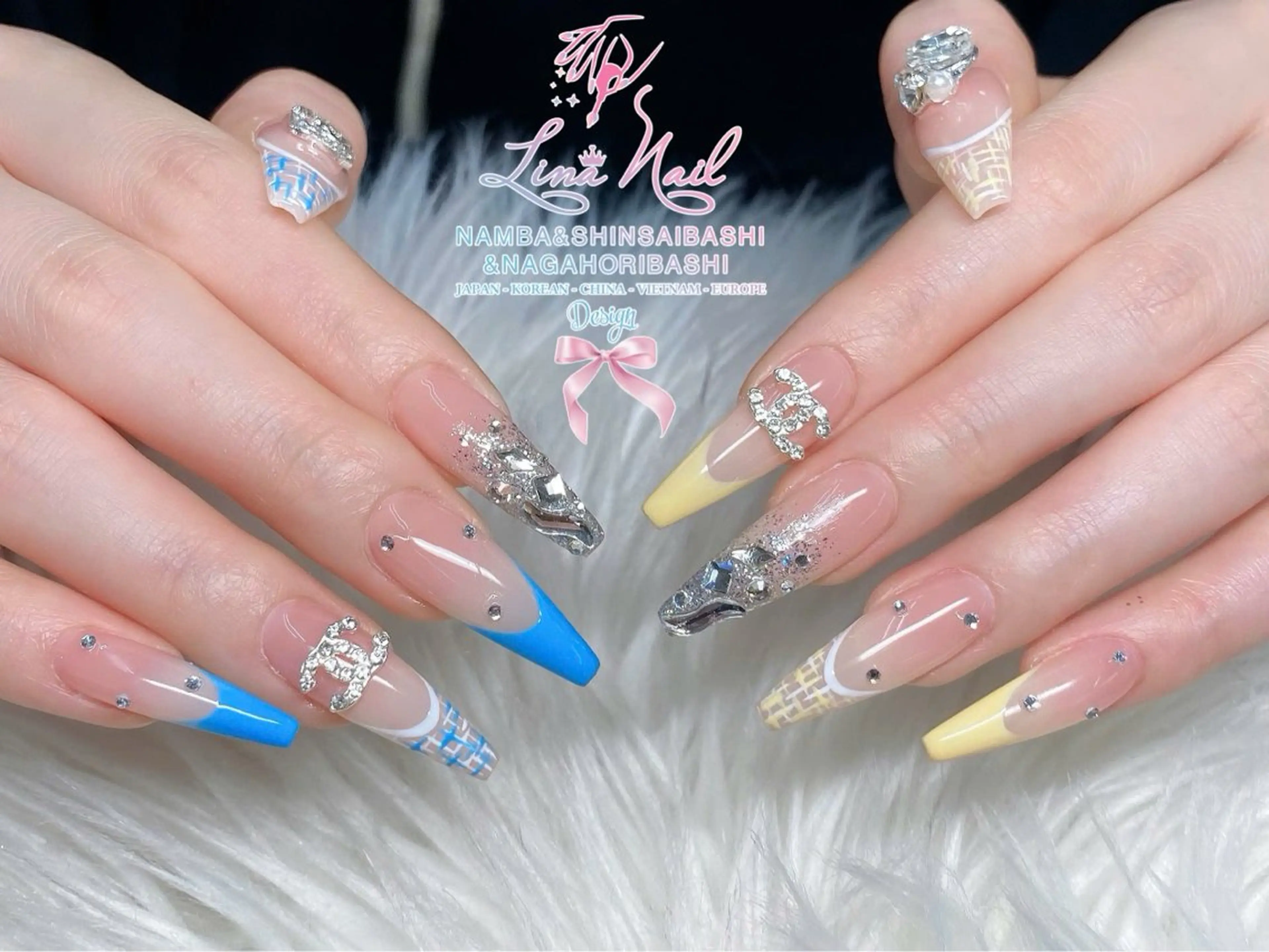 セミロング 韓国風ヘア クリスマス ハンドネイル 79Linanailnamba所属・Linanail Nambaのネイルデザイン