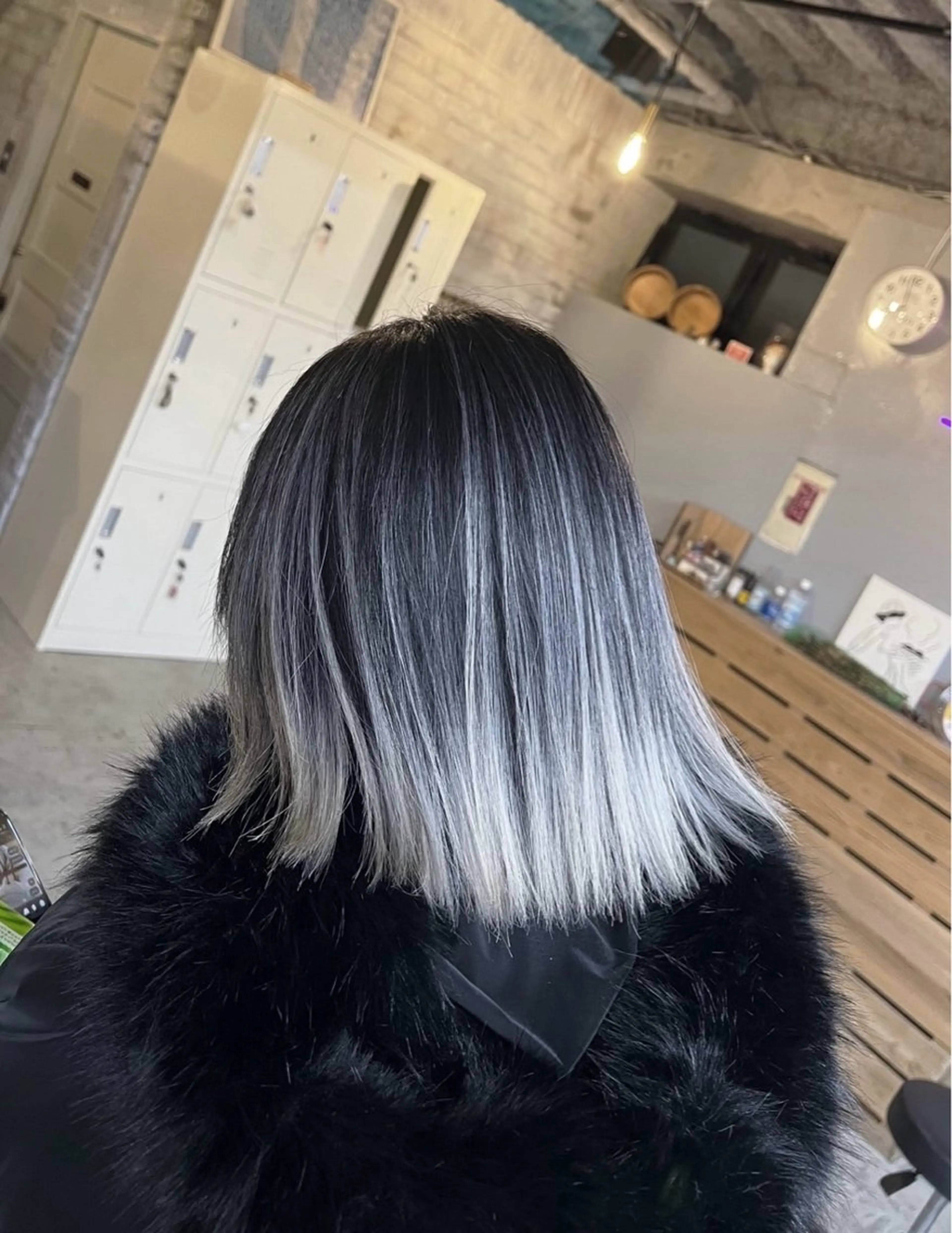 ショート カラー バレイヤージュ シルバー ホワイトシルバー レイヤーカット カット ヘアカラー トリートメント ROBIN所属・指名数No.1 /NAOYAのヘアスタイル