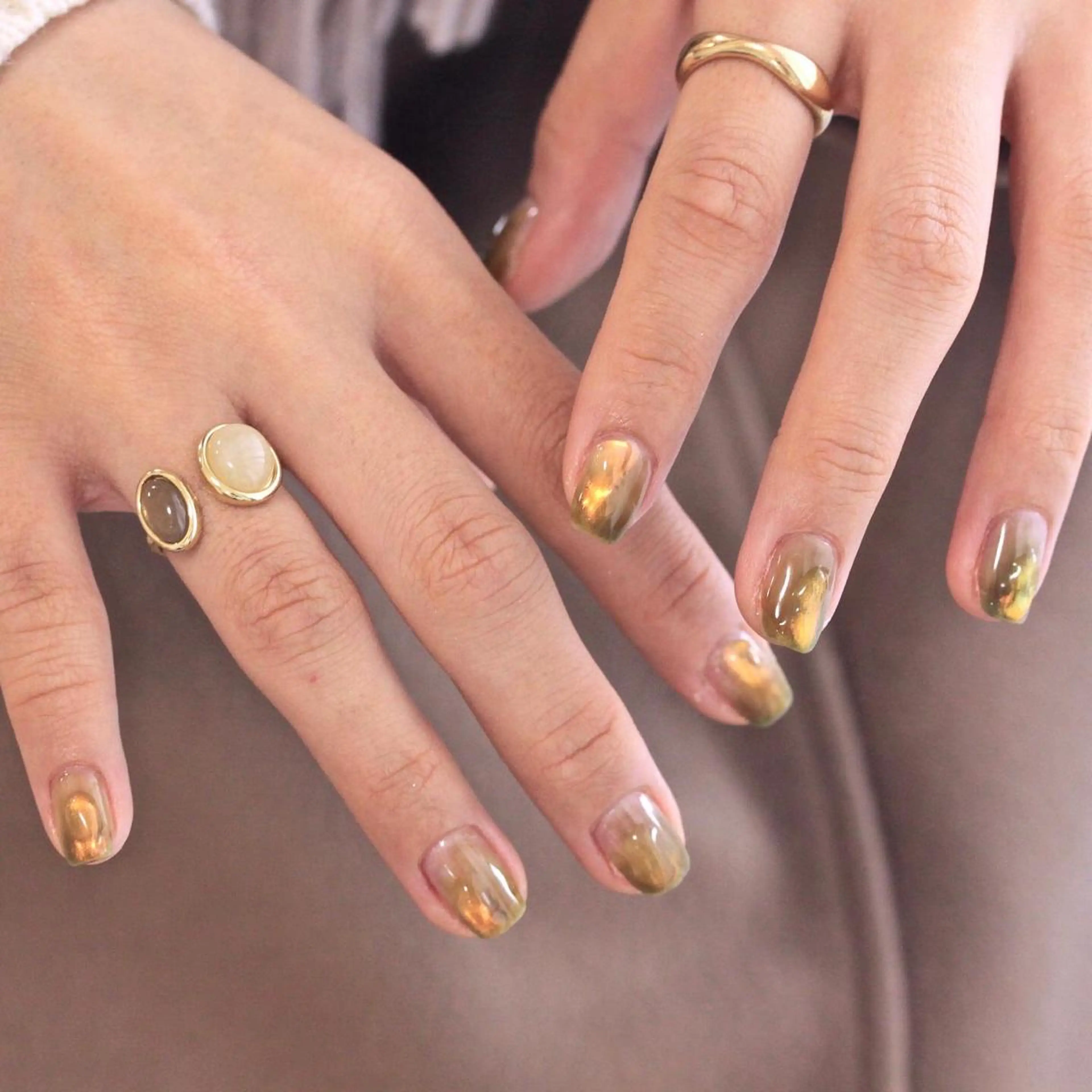 ネイル ブラウン ハンドネイル Elio所属・Elio 国泰寺のネイルデザイン