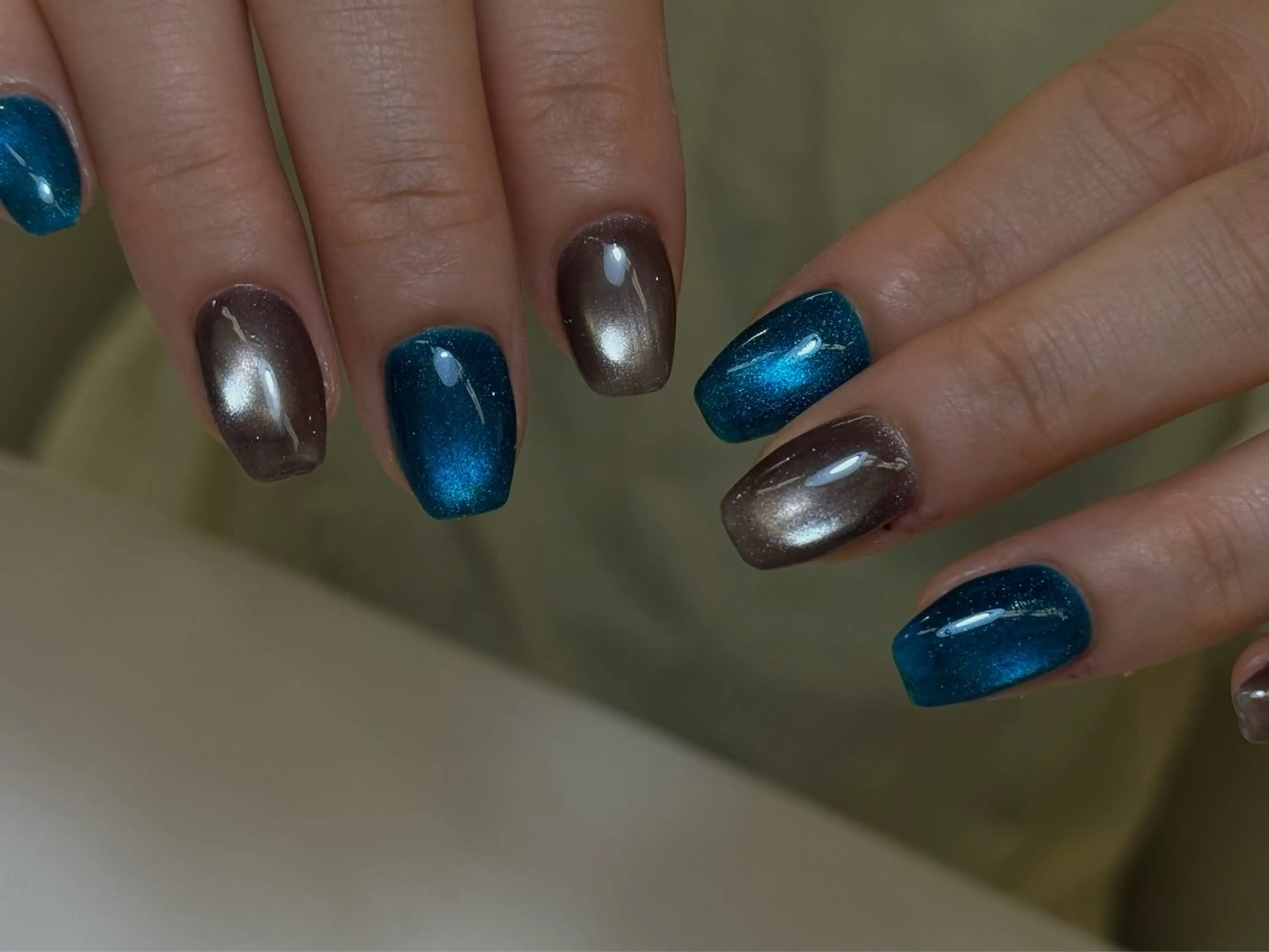 ネイル チークネイル フレンチネイル 韓国ネイル マグネットネイル 持ち込み ハンドネイル Hi nail🎀 池袋kozueのネイルデザイン