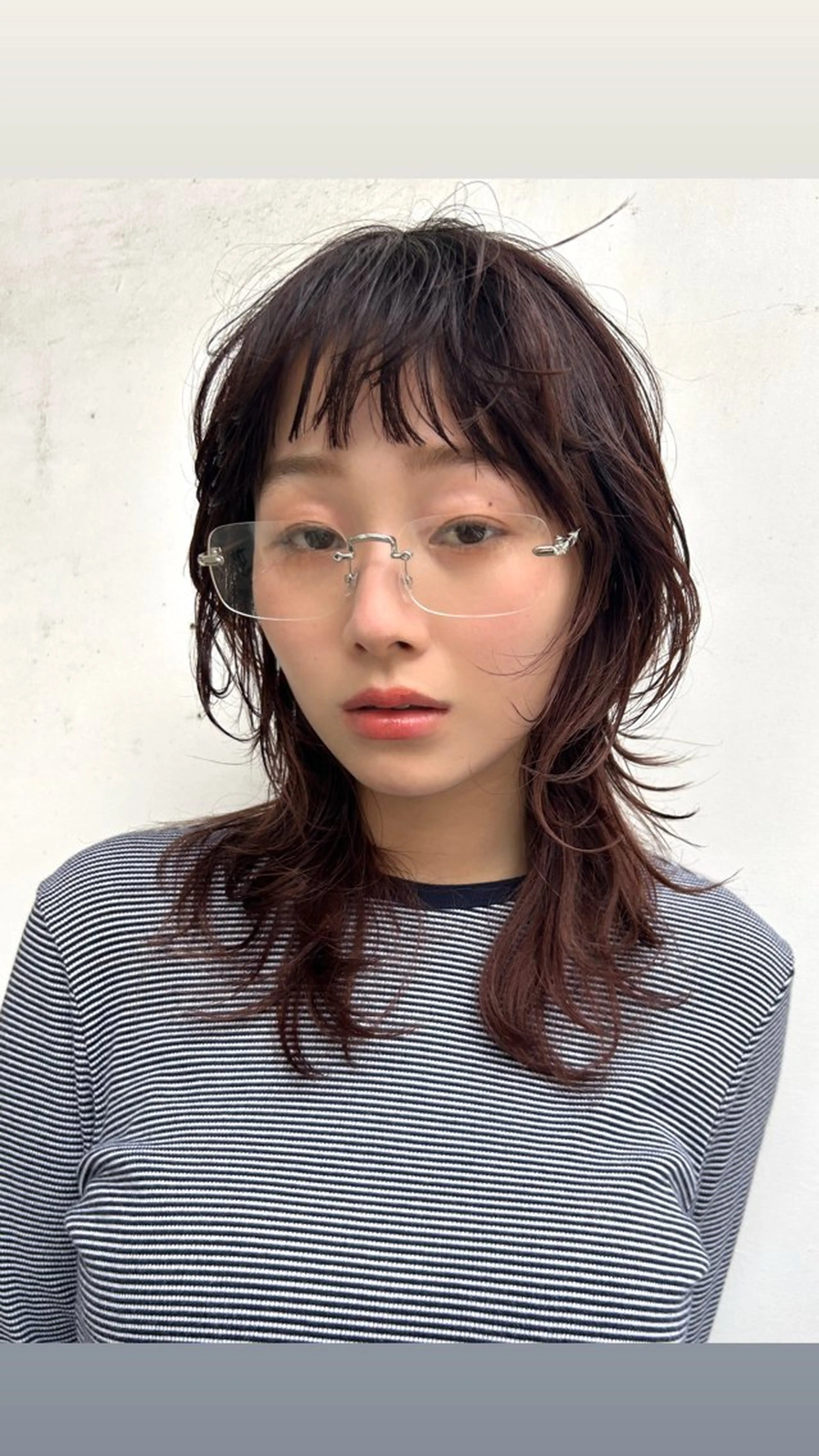 ミディアム カラー レイヤーカット ウルフカット 澤田 奈々子のヘアスタイル