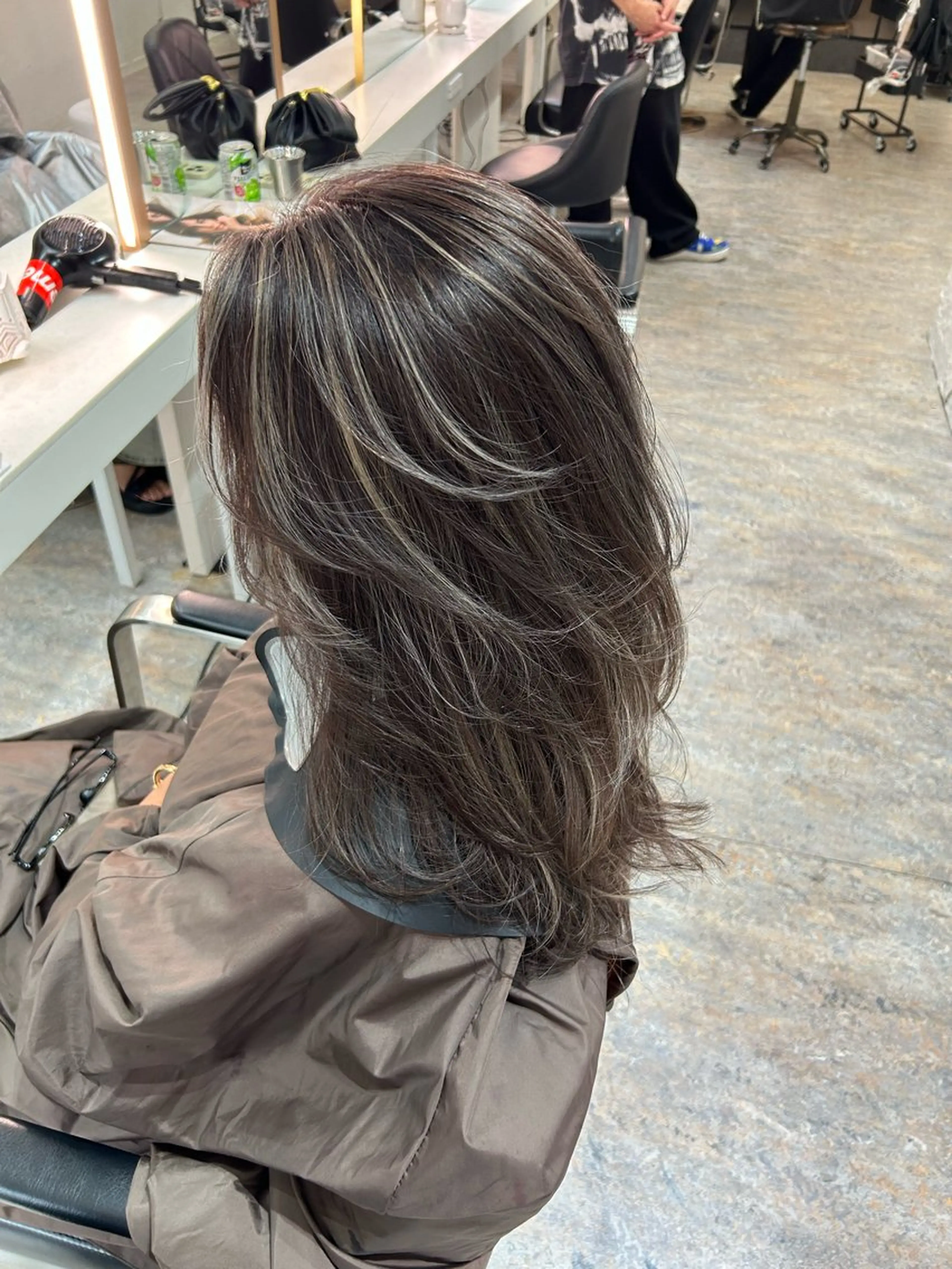 ロング カラー グレージュ カット ヘアカラー トリートメント レイヤーカット BLend 渋谷のヘアスタイル