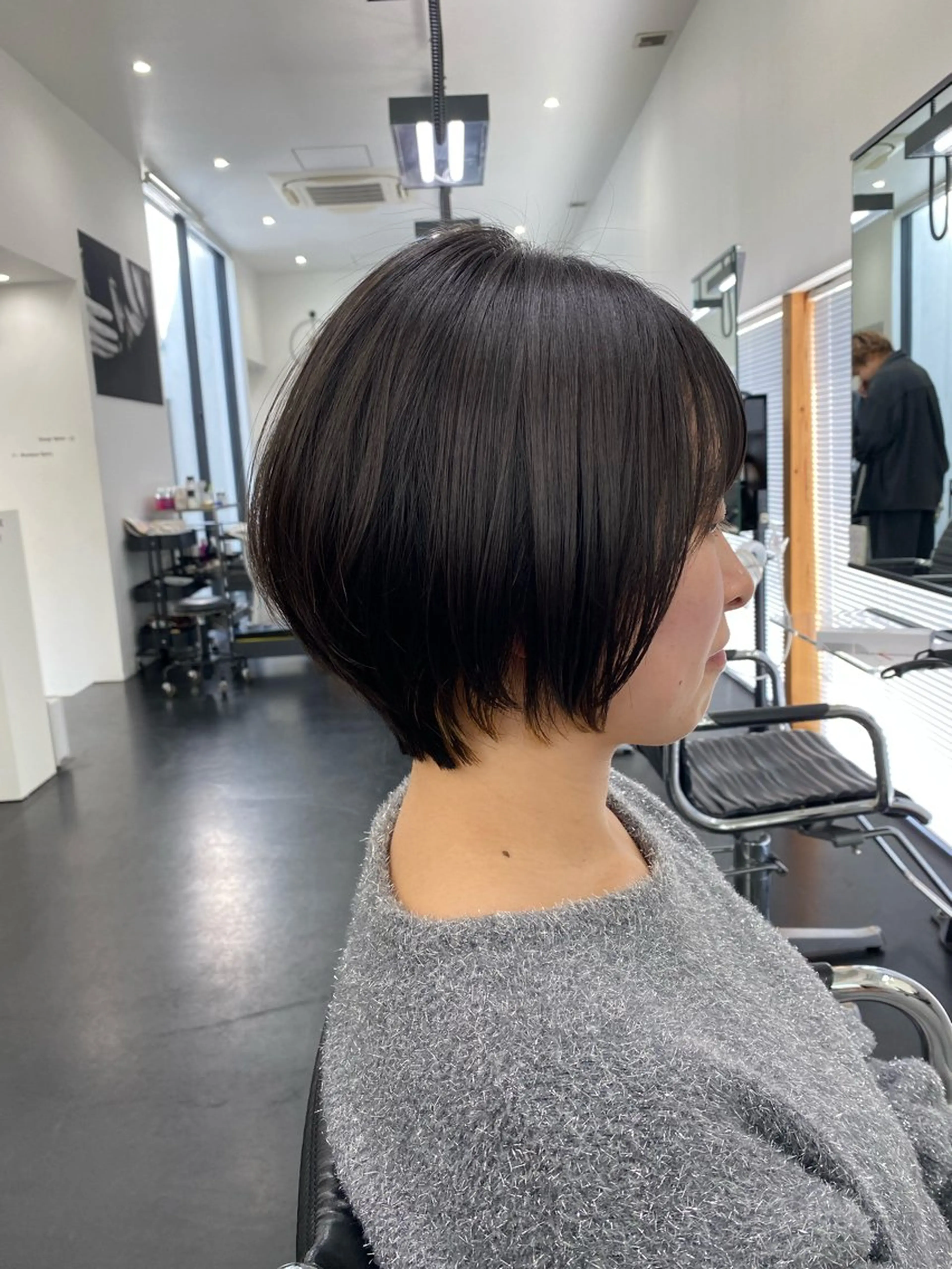 ショート 伸ばしかけ ショートヘア inchelsea所属・宇野 鈴花のヘアスタイル