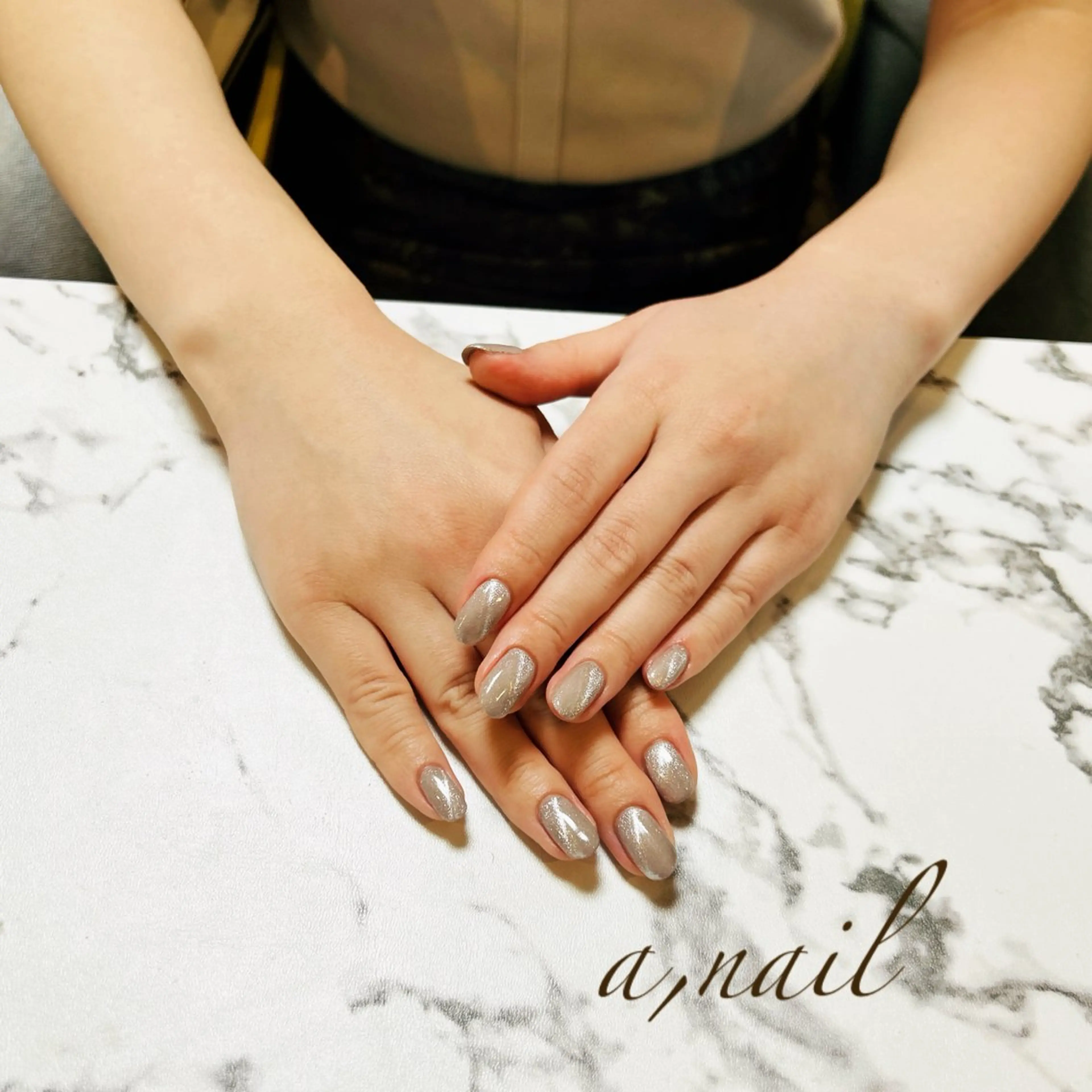 ネイル キラキラネイル マグネットネイル オフィスネイル シンプルネイル ハンドネイル ネイルサロン エーネイルのネイルデザイン