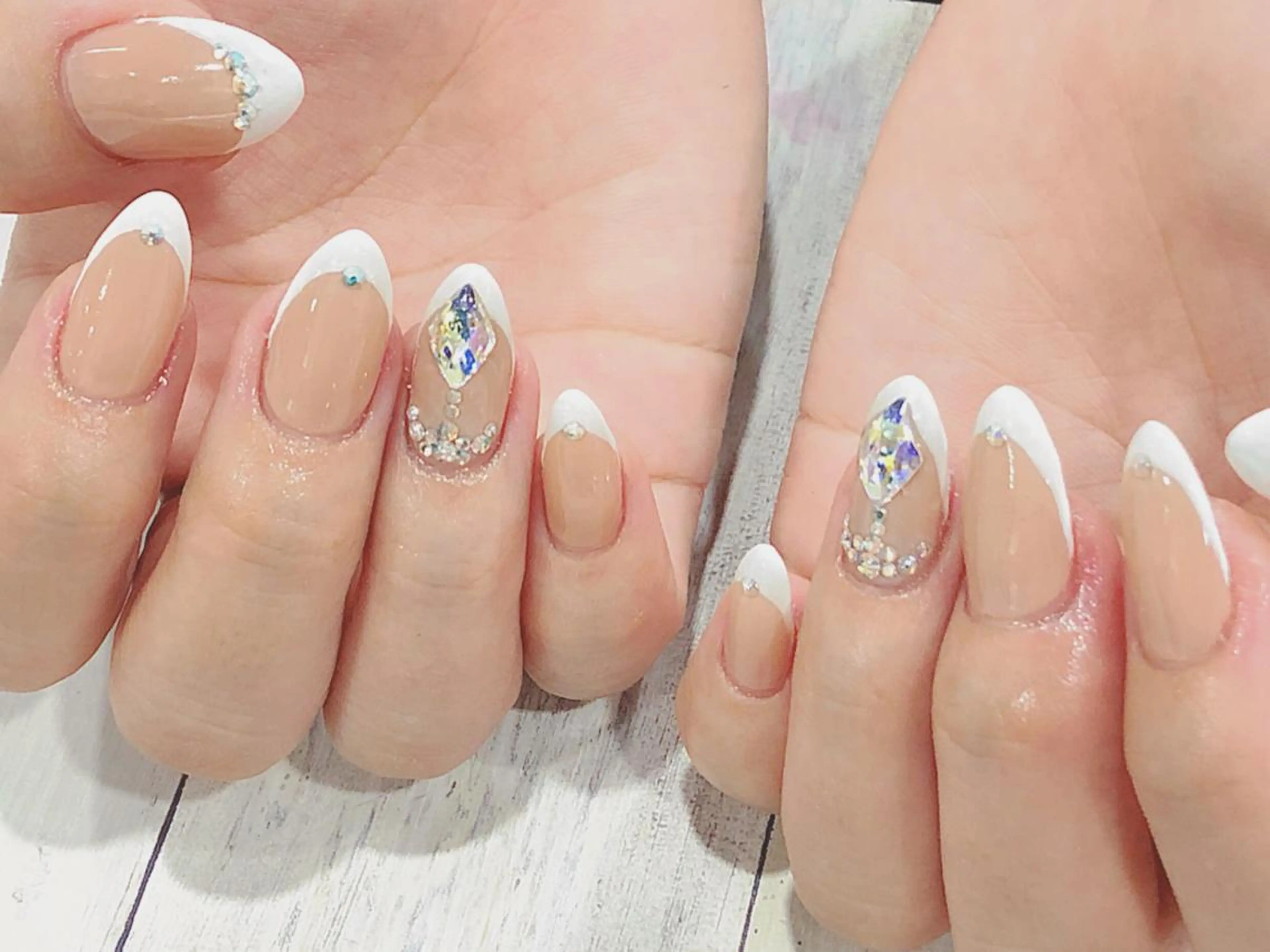 ネイル フレンチネイル キラキラネイル Allure小山店 高橋陽香のネイルデザイン