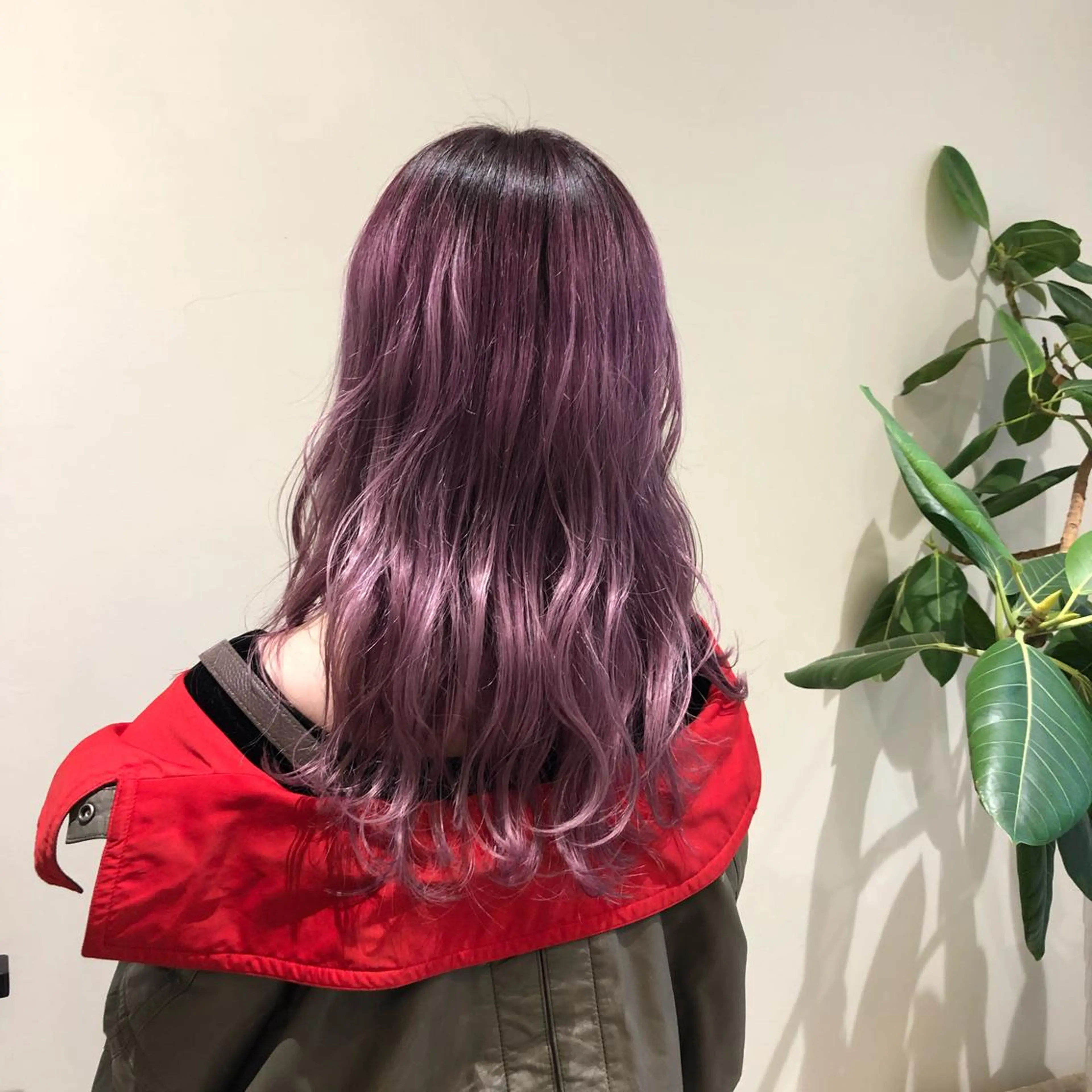 セミロング カラー パーマ ヘアアレンジ メンズ キッズ ネイル マツエク・マツパ モリモト サナのヘアスタイル