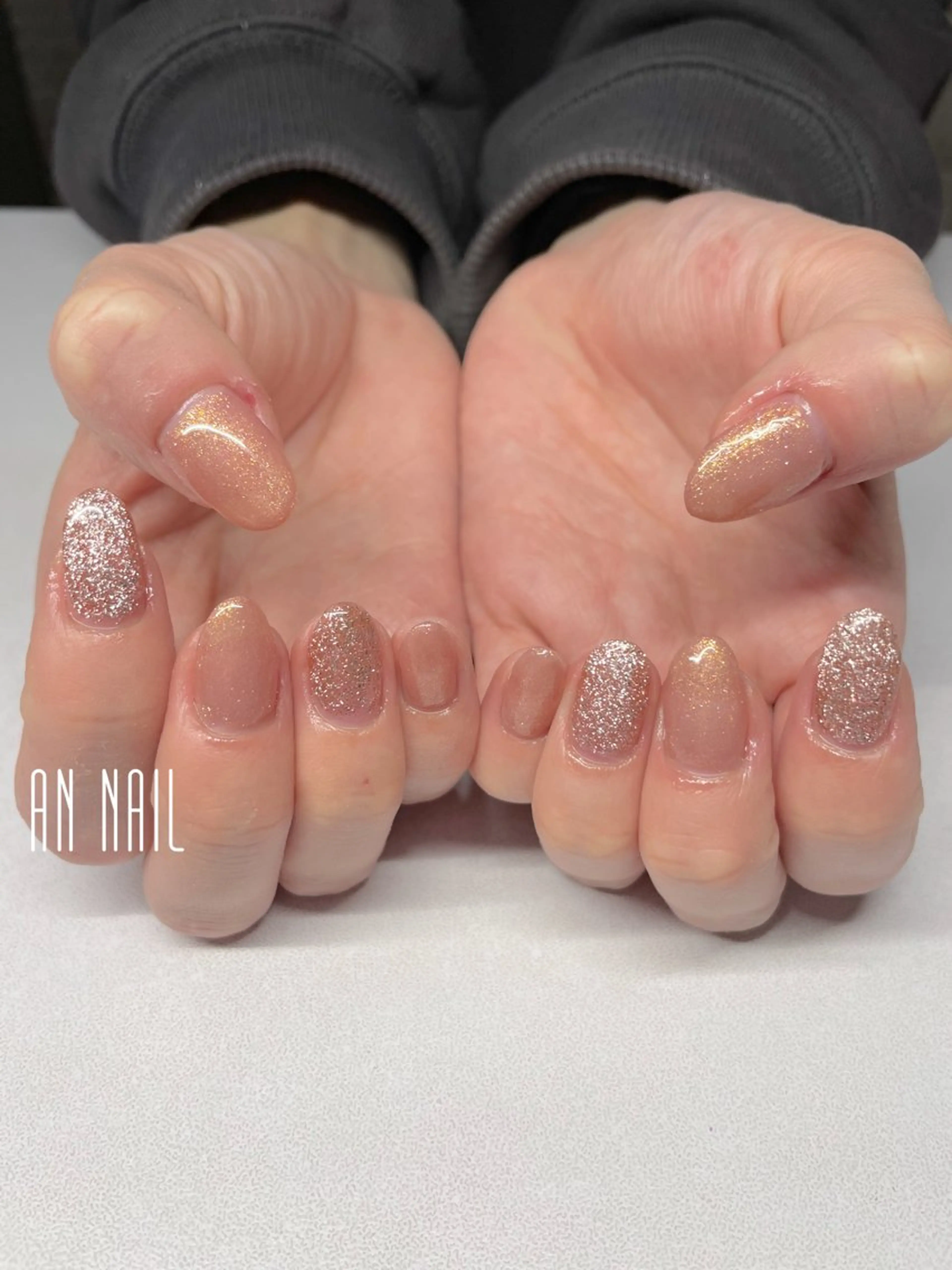 ネイル キラキラネイル マグネットネイル ピンク ハンドネイル AN Nailのネイルデザイン