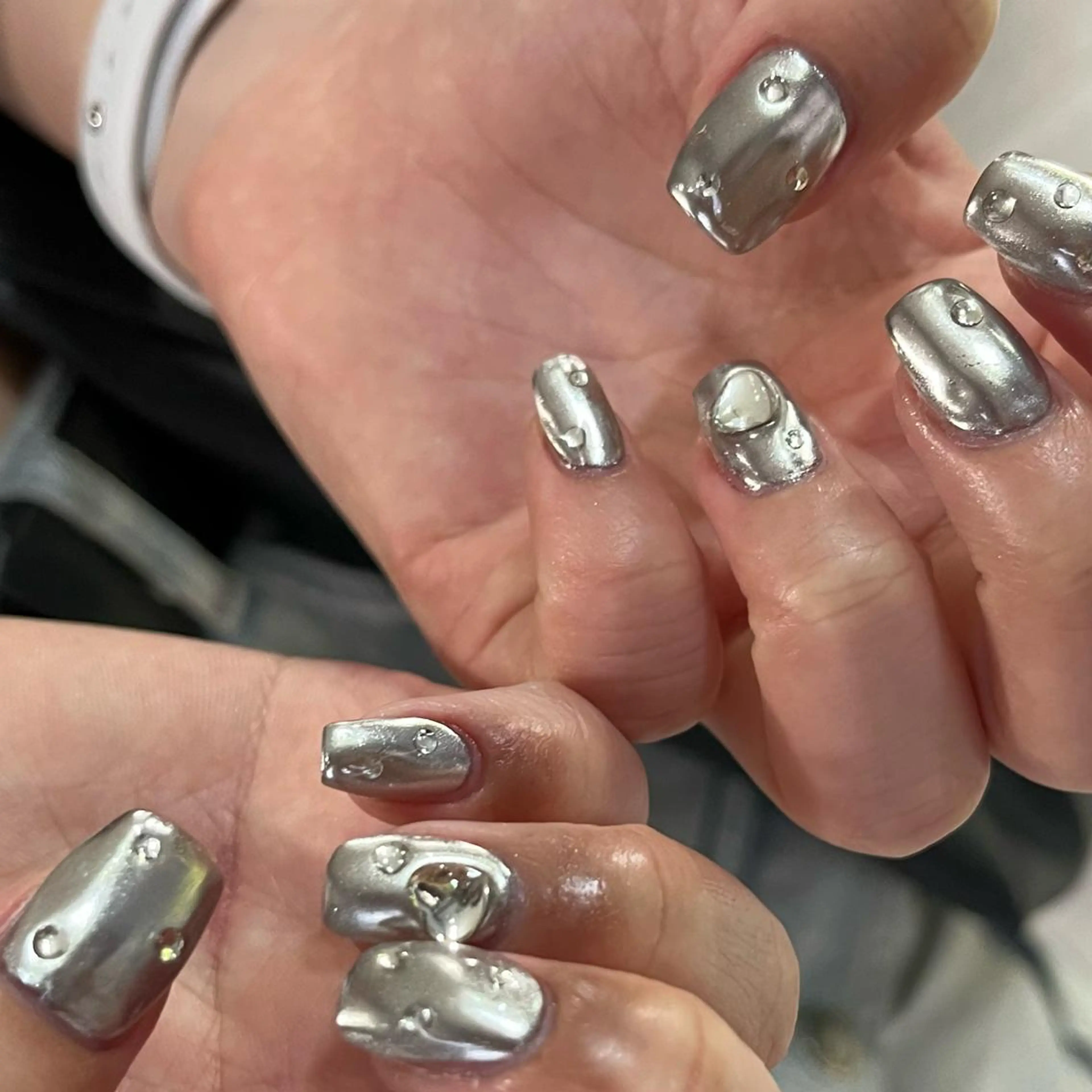 ネイル 🪐富島彩夏 /海外nail🪐のネイルデザイン