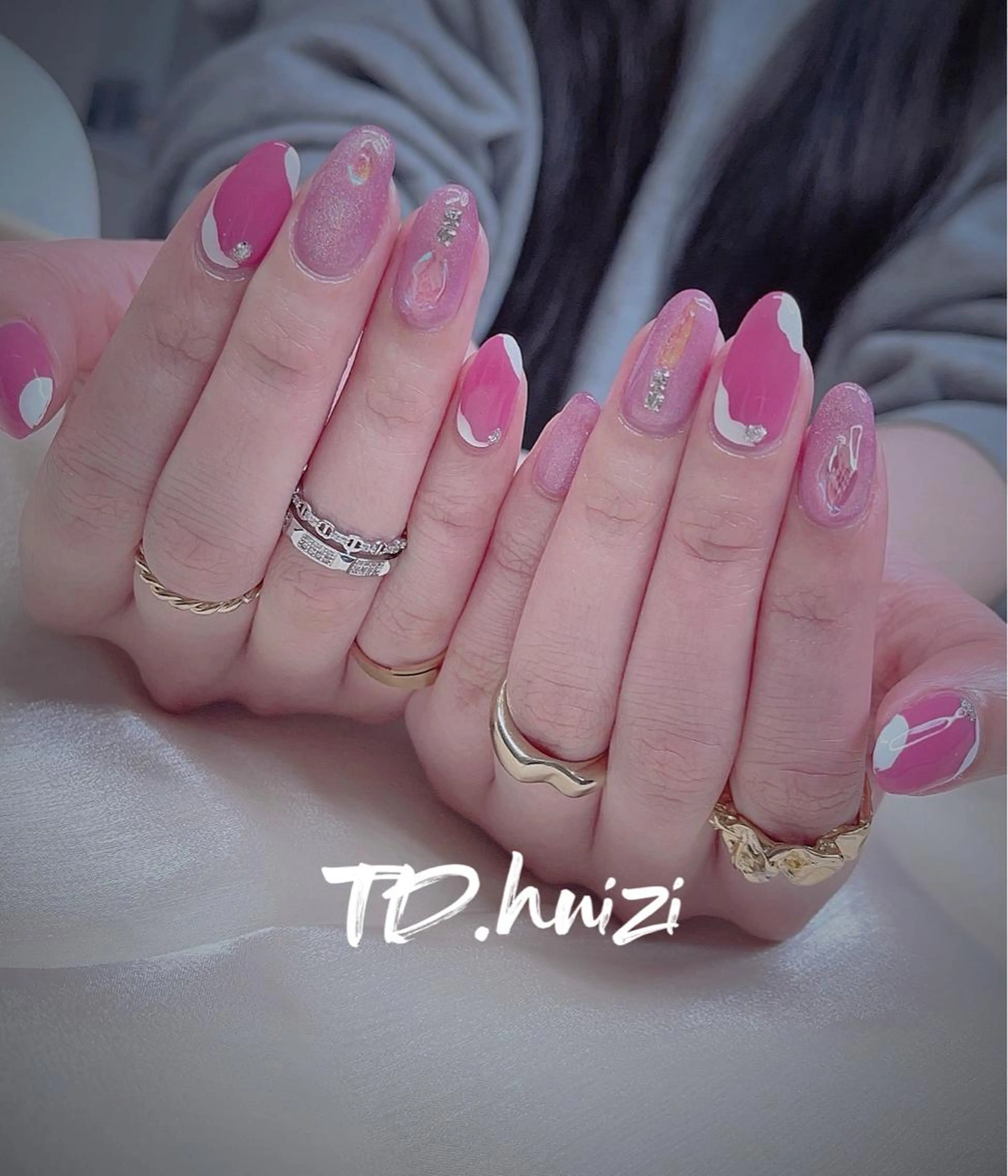 🎪🤹🏻‍♀️SNSで話題ユニコーンマグネット🦄6980円　リピーター様付き替えオフ1000円の写真