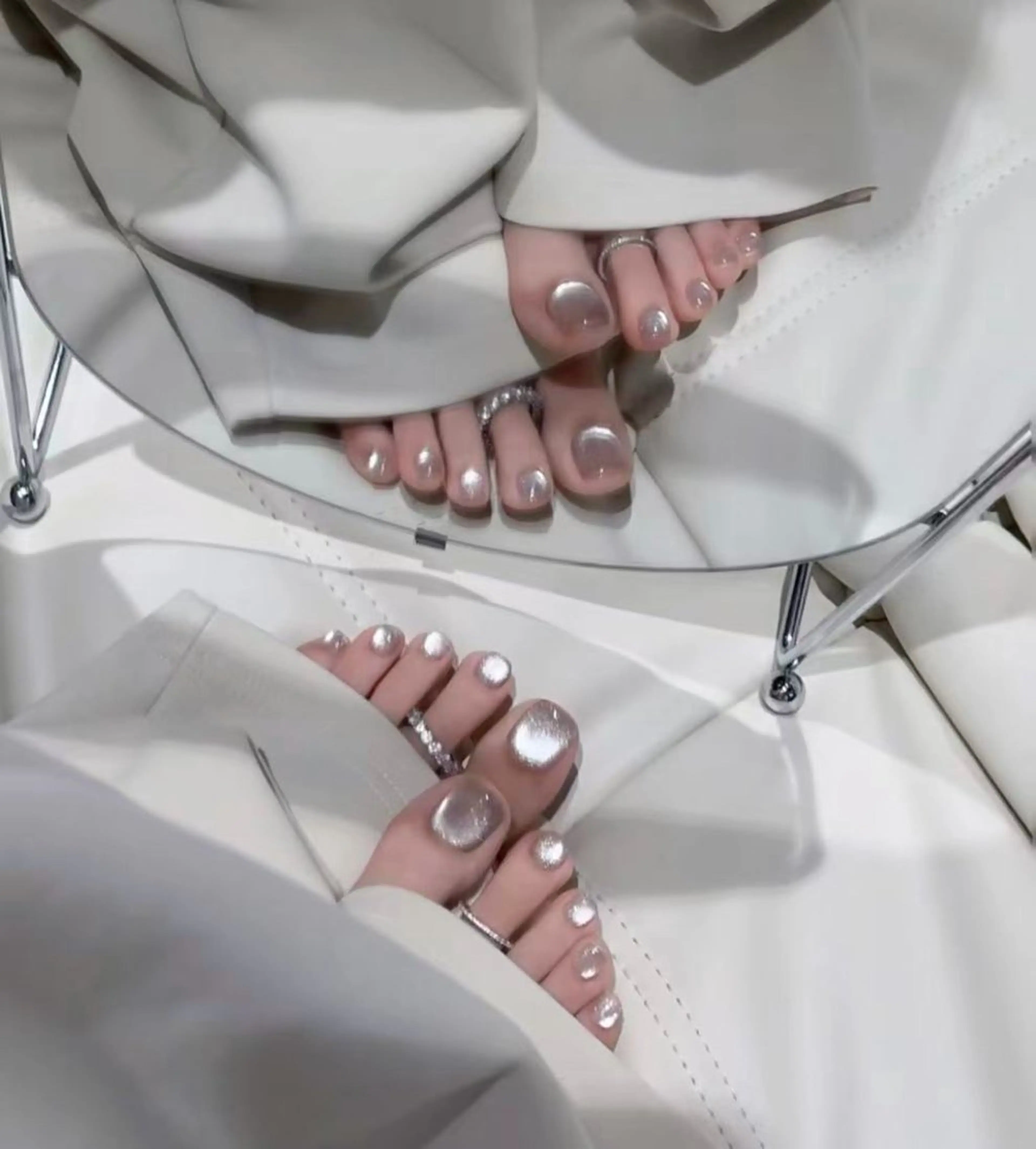 ネイル フットネイル Rolakira マニのネイルデザイン