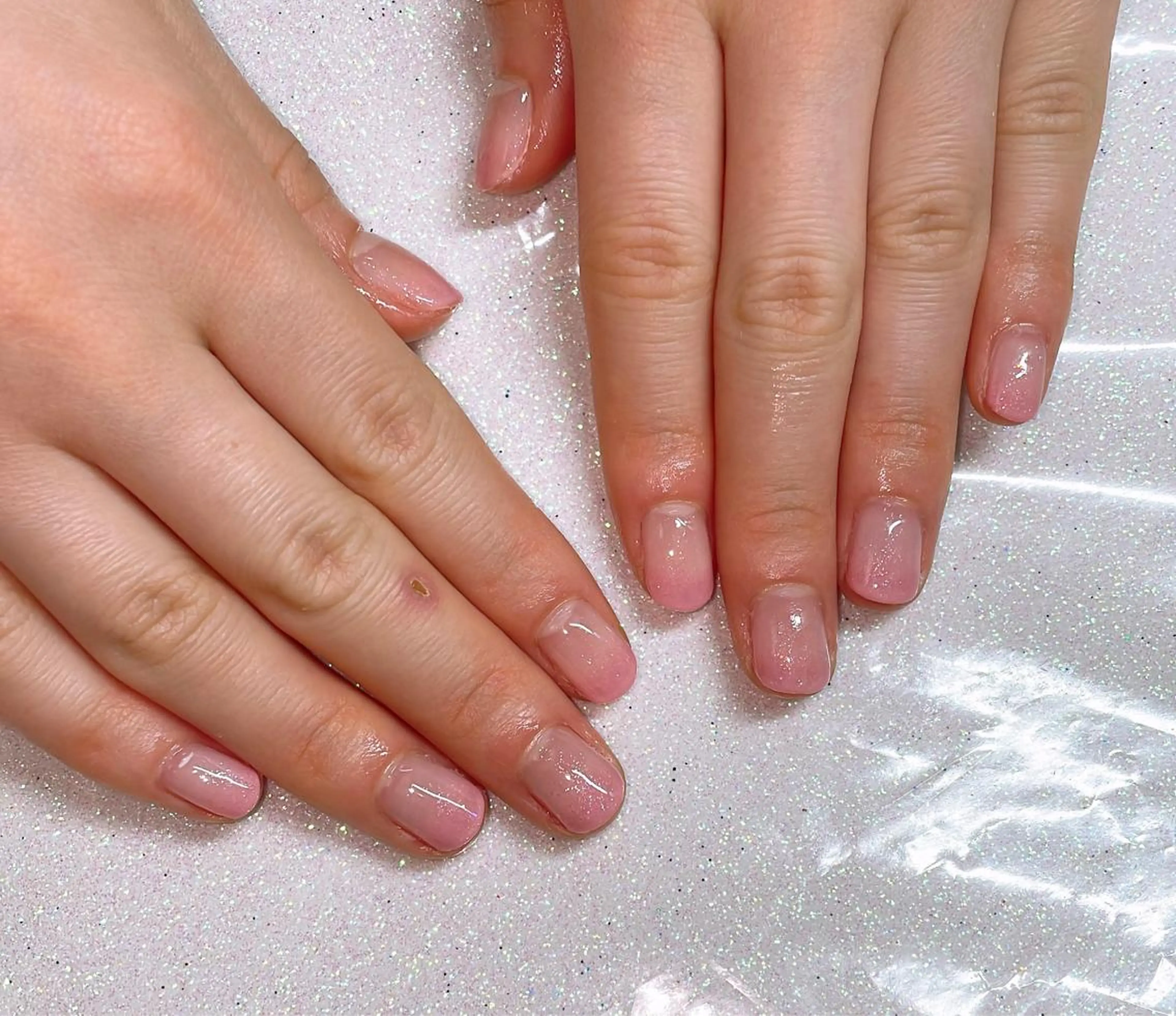 ネイル VIERU 🌈🎀💖のネイルデザイン