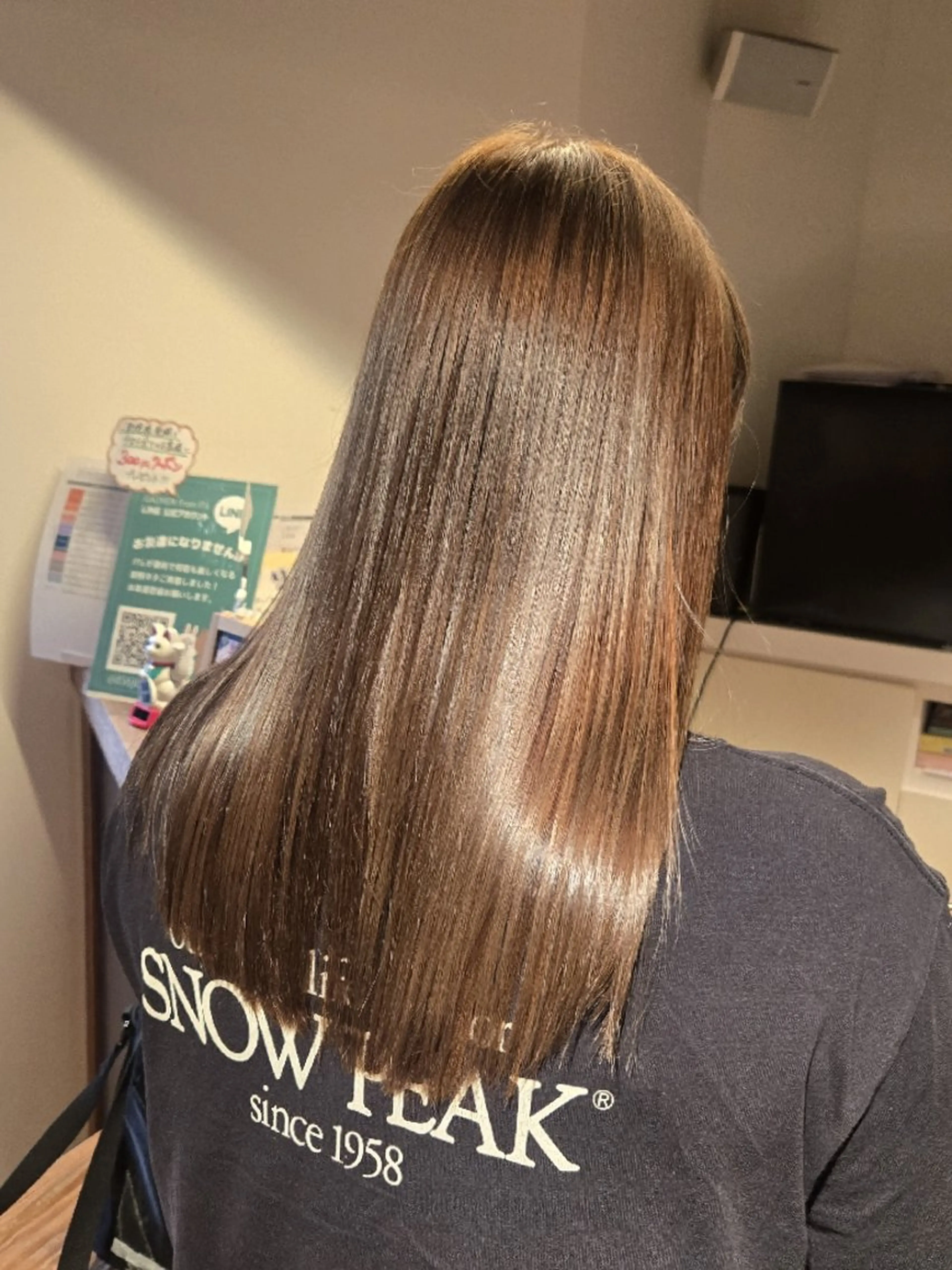 美髪カット🫧🫧🫧サラサラ髪質改善トリートメント🎀🐳🩶うねりや広がりを抑えてくれるトリートメントです🍐🌼の写真