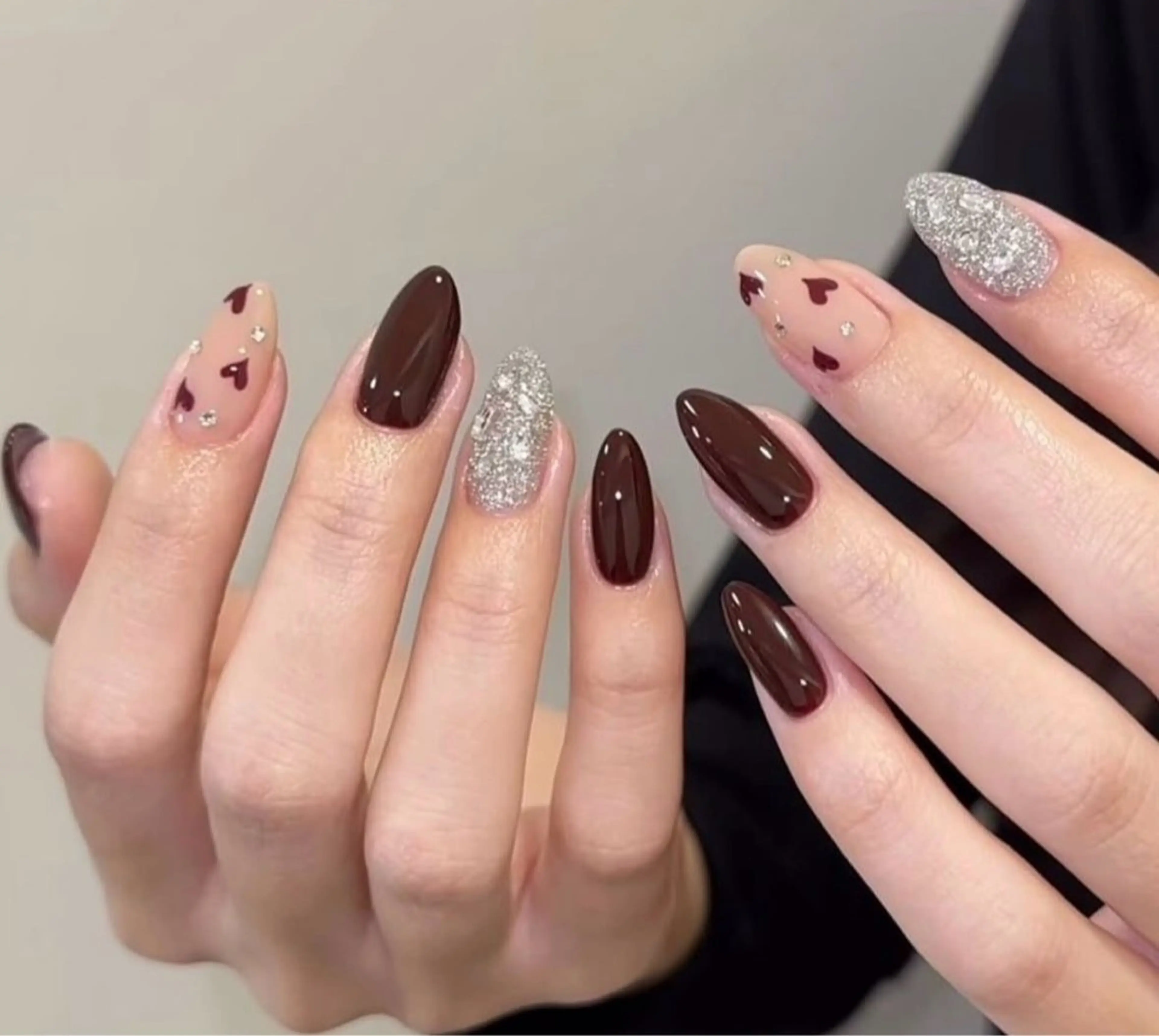 ネイル アートネイル 長さ出し ジェルネイル マグネットネイル ニュアンスネイル なな_ CloudyChanのネイルデザイン