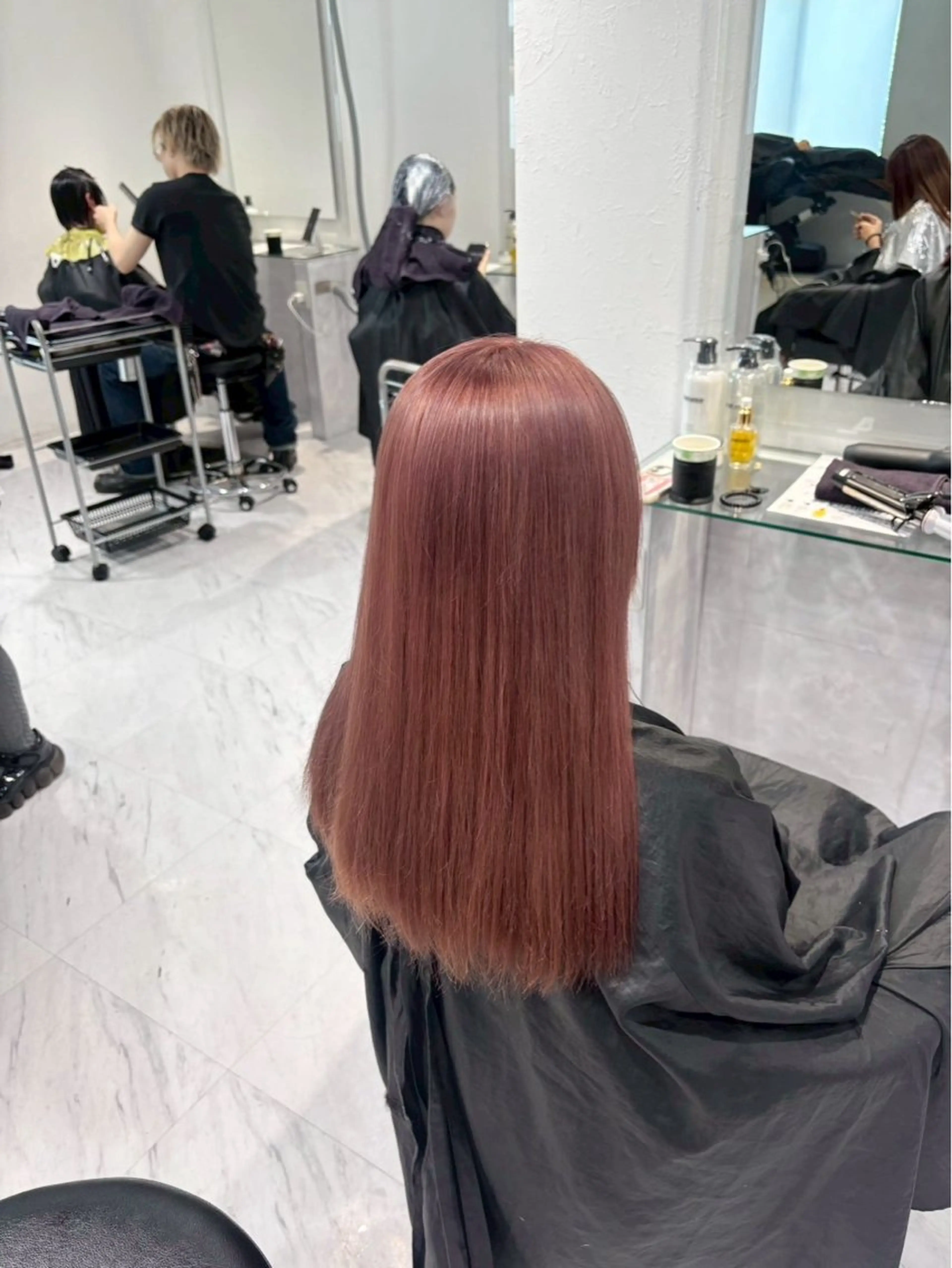 セミロング カラー 韓国風透明感カラー‎ /yurinのヘアスタイル