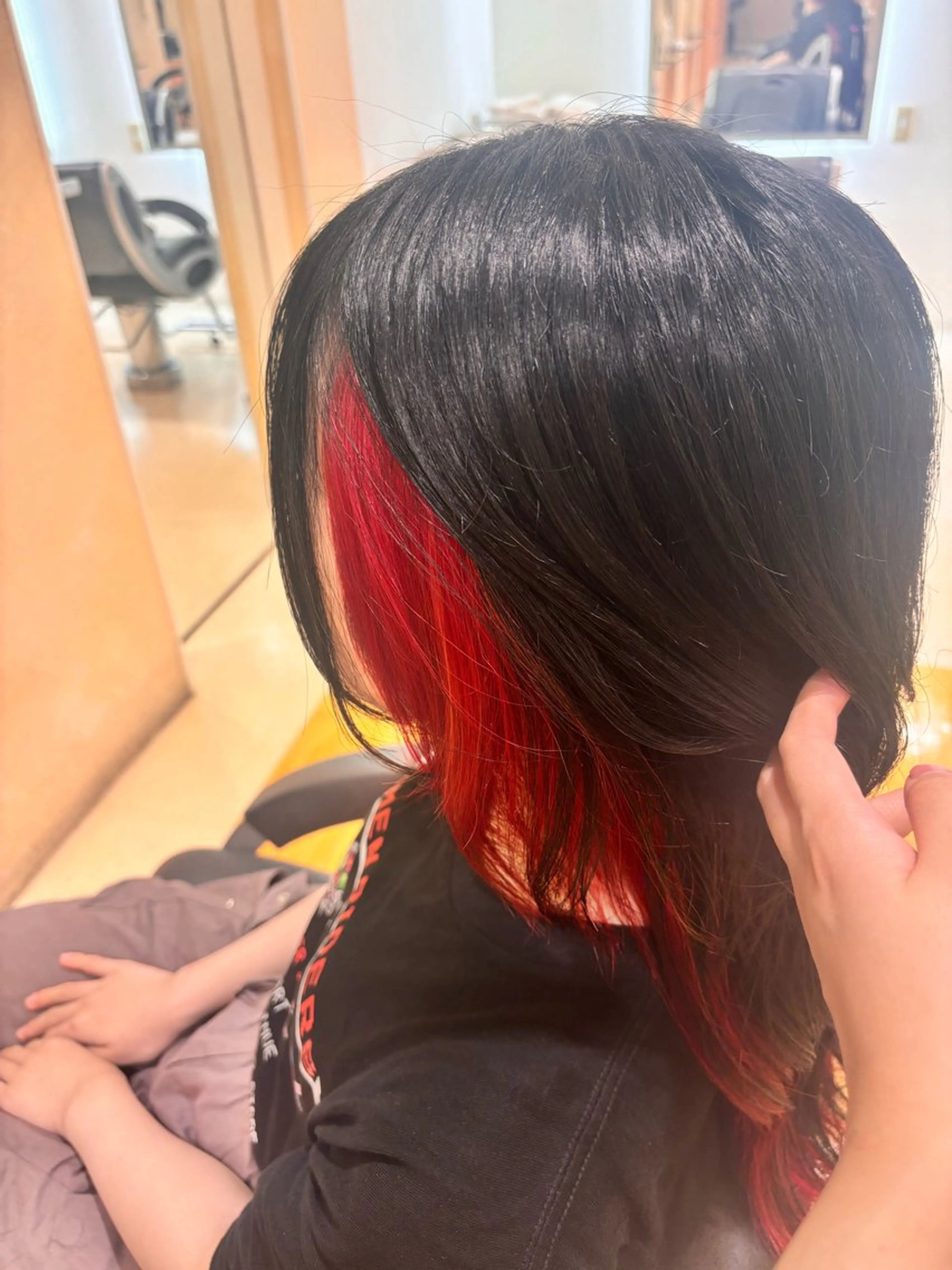 ロング カラー ヘアアレンジ ヘアカラー トリートメント 井上 未悠のヘアスタイル