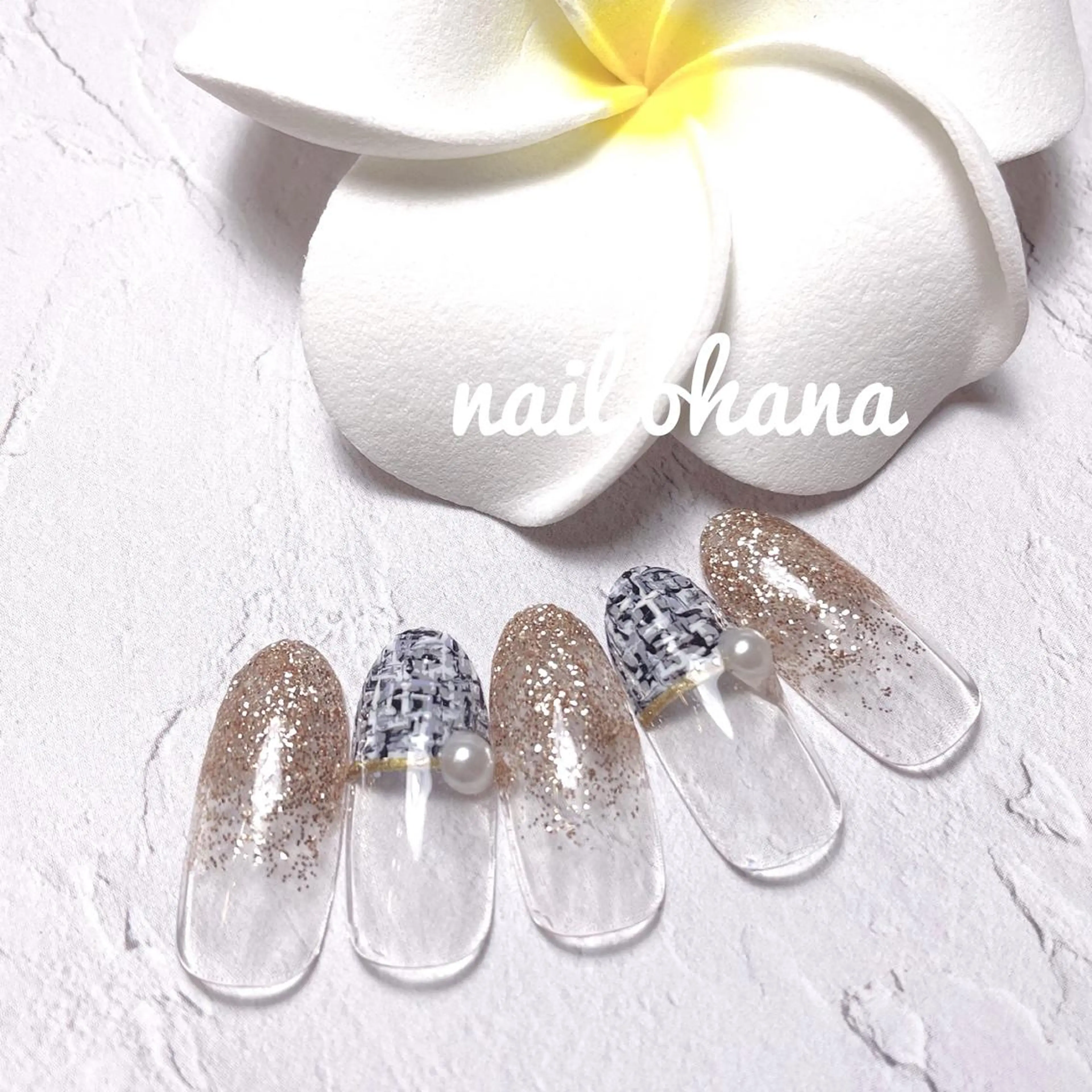 ネイル ジェルネイル 持ち込み オフィスネイル シンプルネイル ストーンネイル 那覇🏝️台湾人 ネイリストSHIUのネイルデザイン