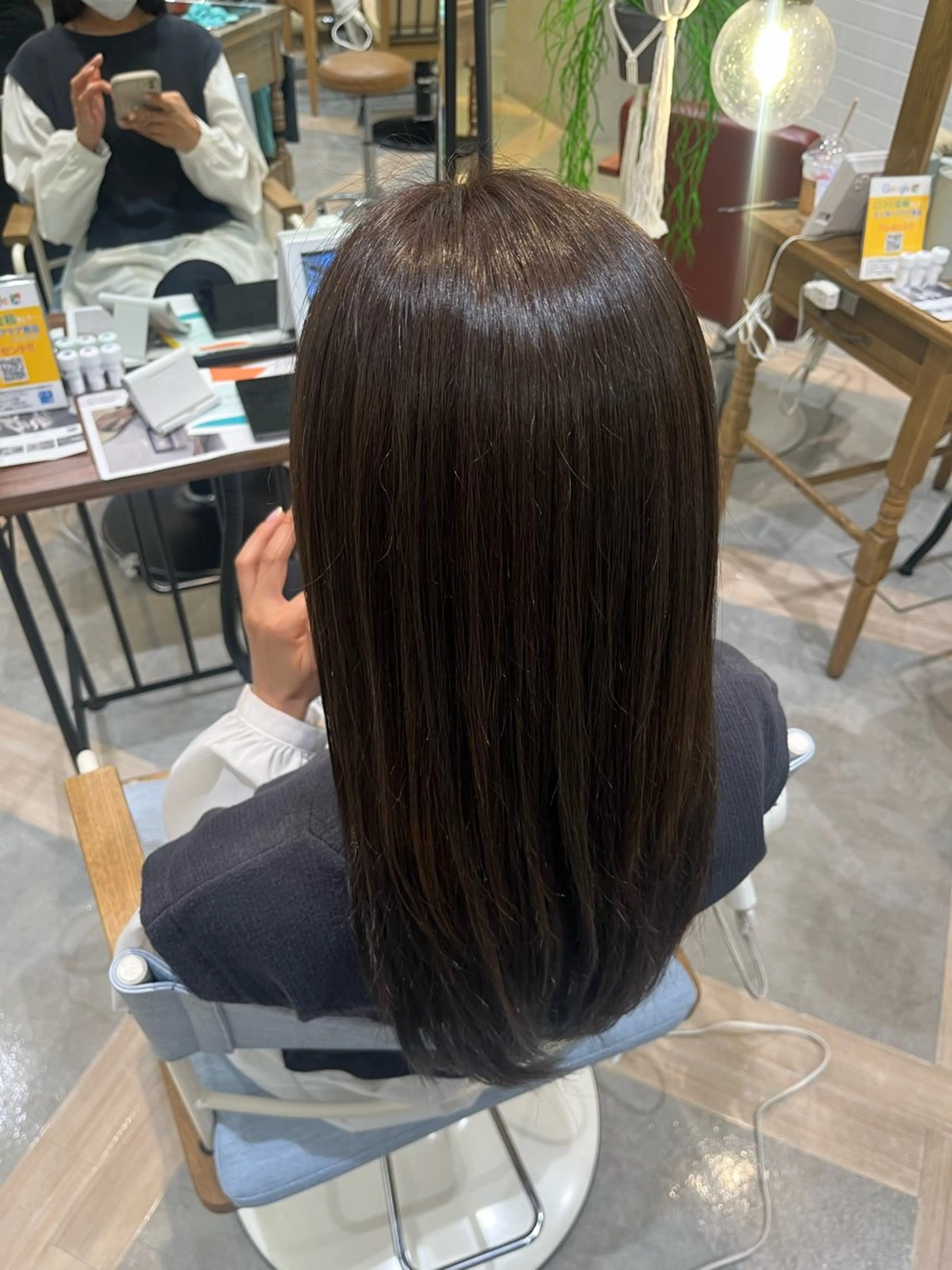 カラー 糠信 咲梨のヘアスタイル