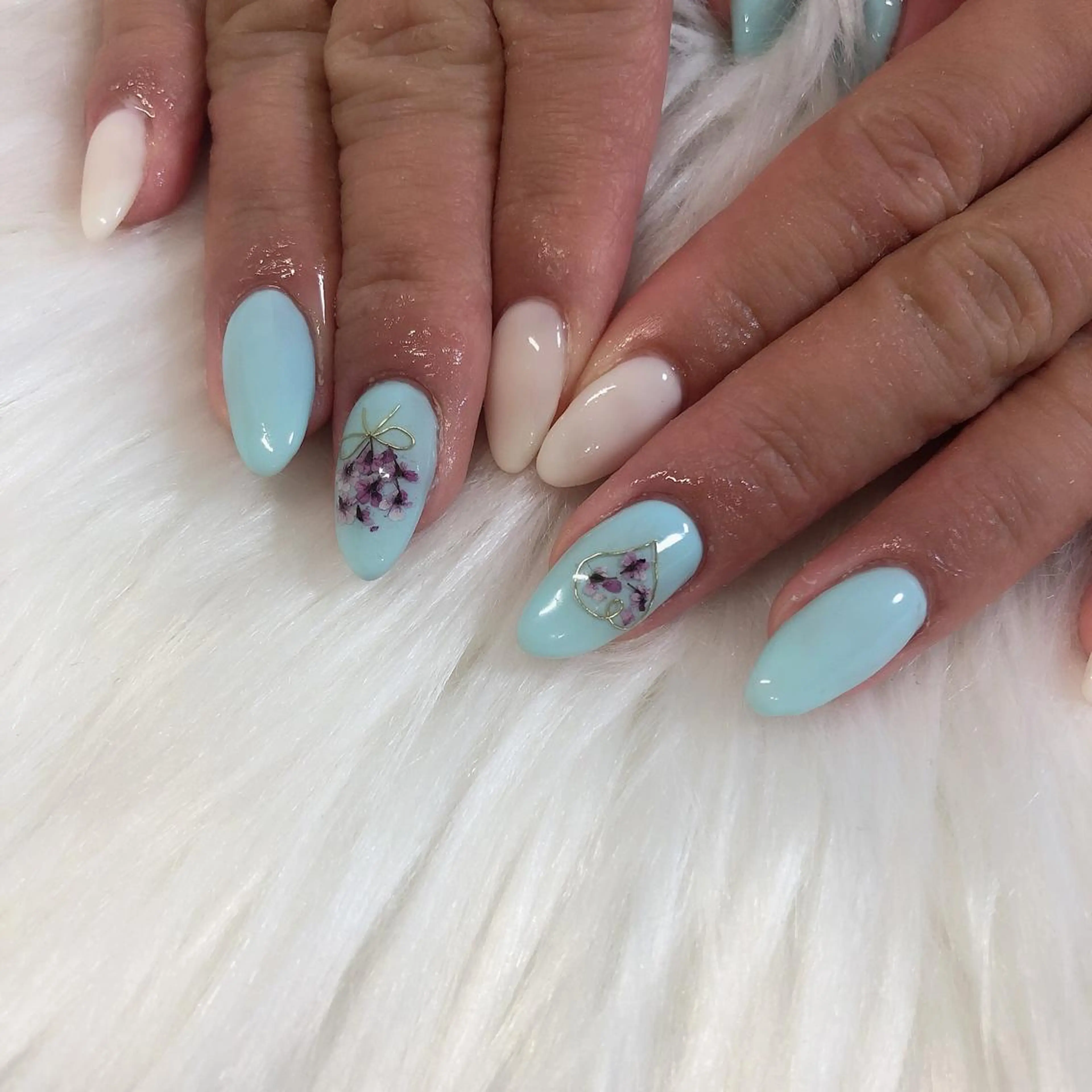 ネイル ハンドネイル 西岡 杏のネイルデザイン