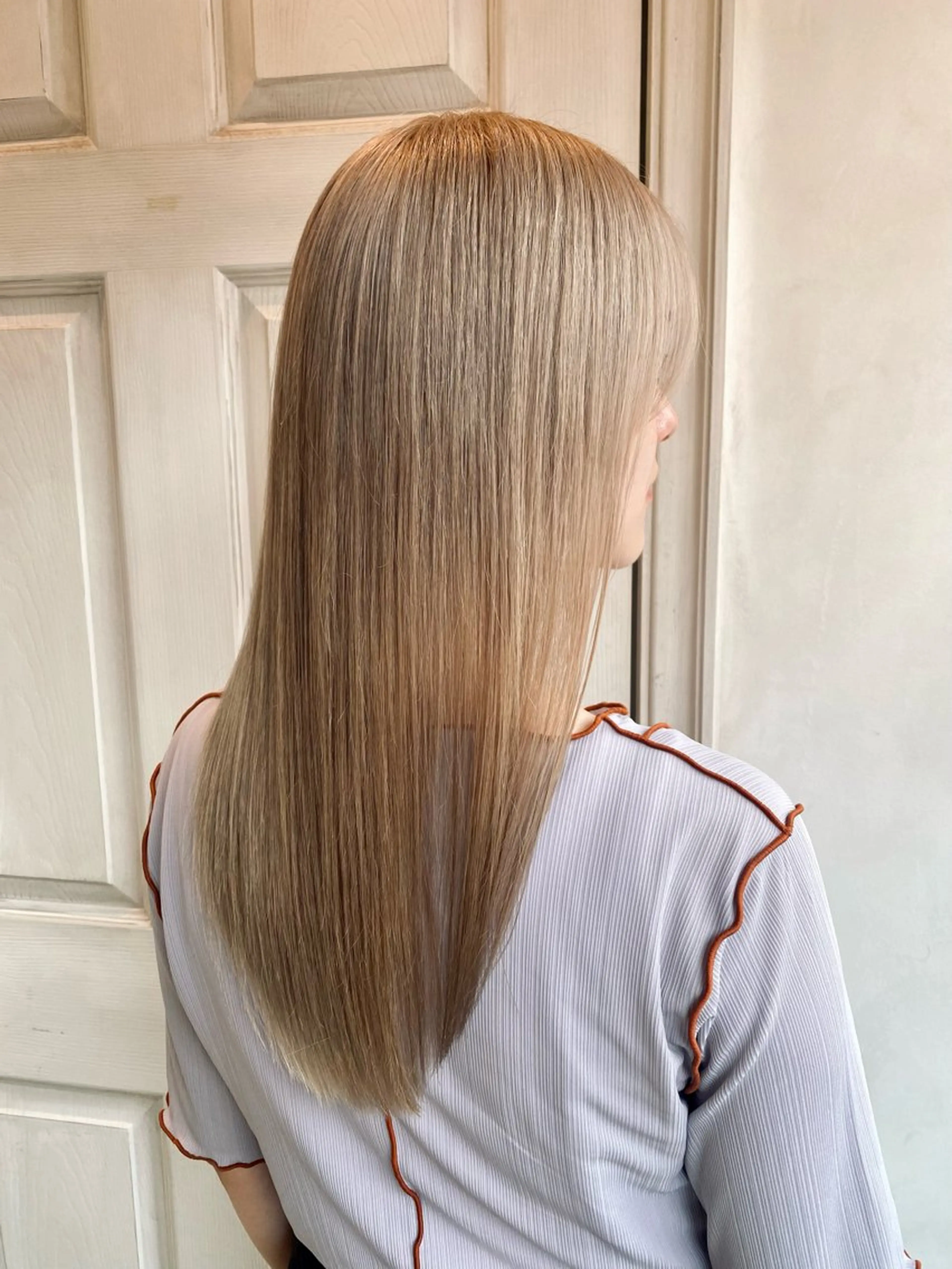 ロング カラー ベージュカラー ヘアカラー トリートメント 千 田のヘアスタイル