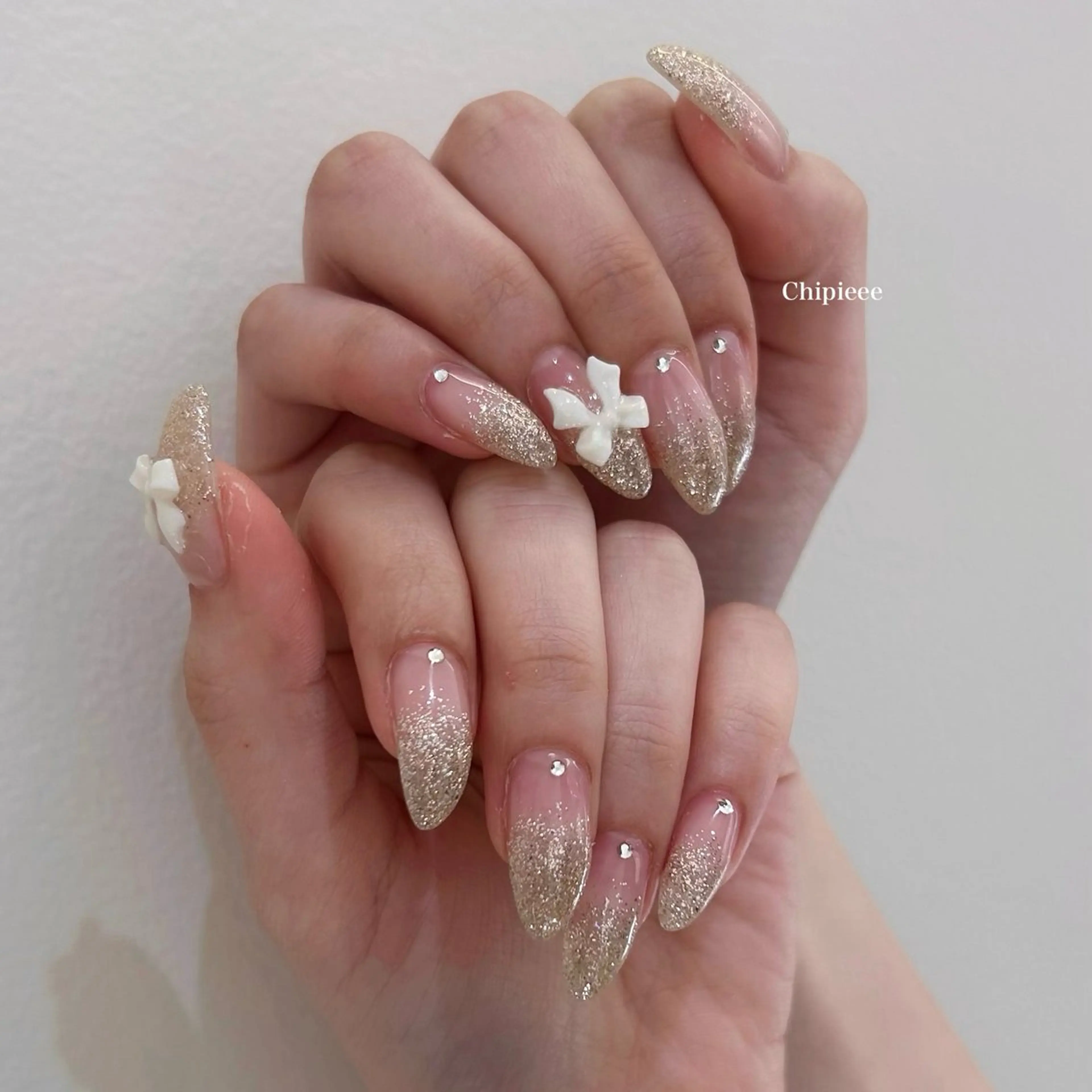 ネイル グラデーション ラメ(グリッター) ラメグラデーション ワンカラーネイル Chipieee manamiのネイルデザイン